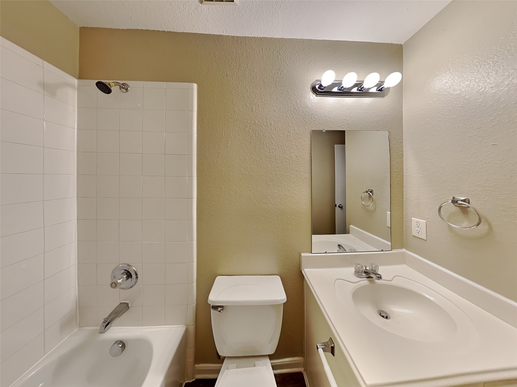 4818 Bentonite Boulevard Property Photo 16