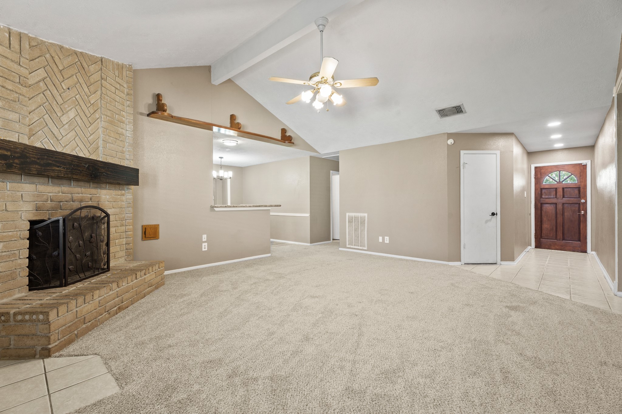 3877 Pecan Circle Property Photo 5