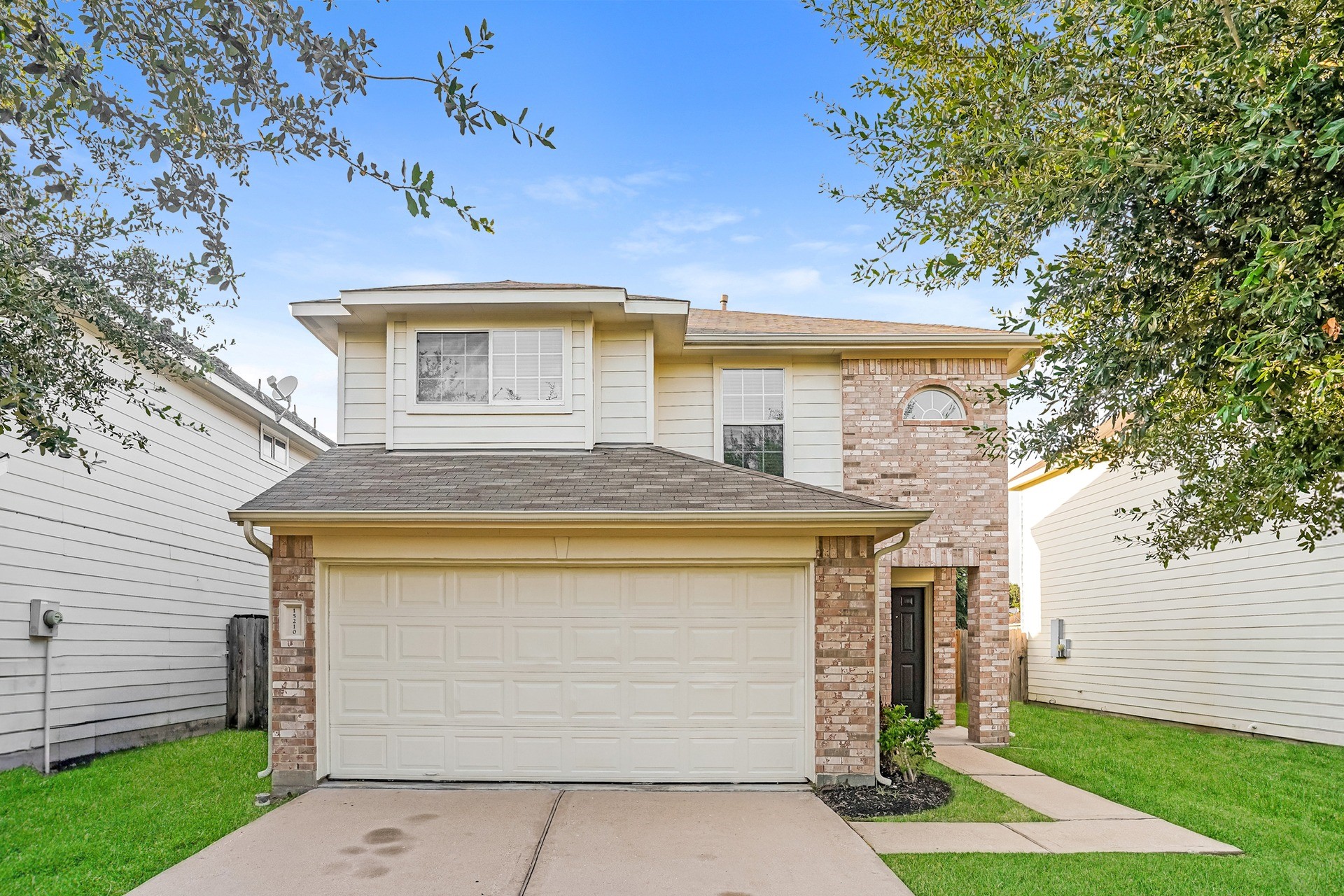 15210 Lucky Star Drive Property Photo 1