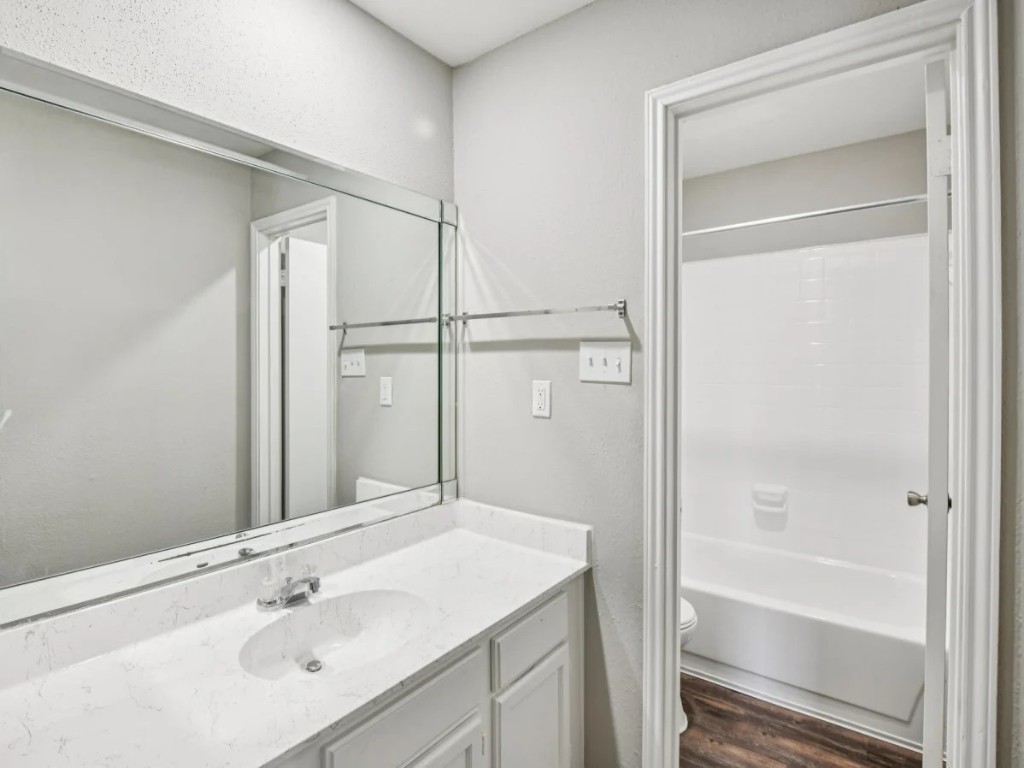 4211 Clay Hill Drive 1214 Property Photo 14