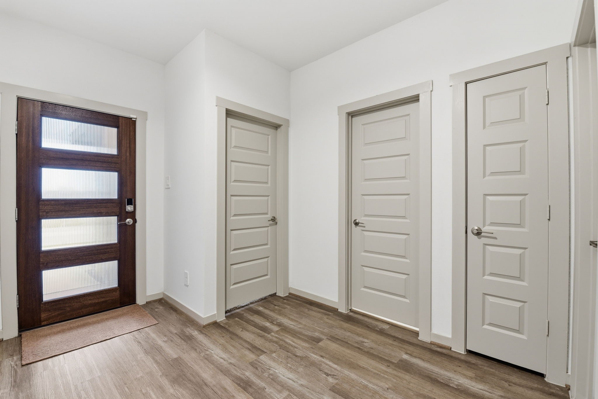 19035 Denstone Cliff Way Property Photo 3