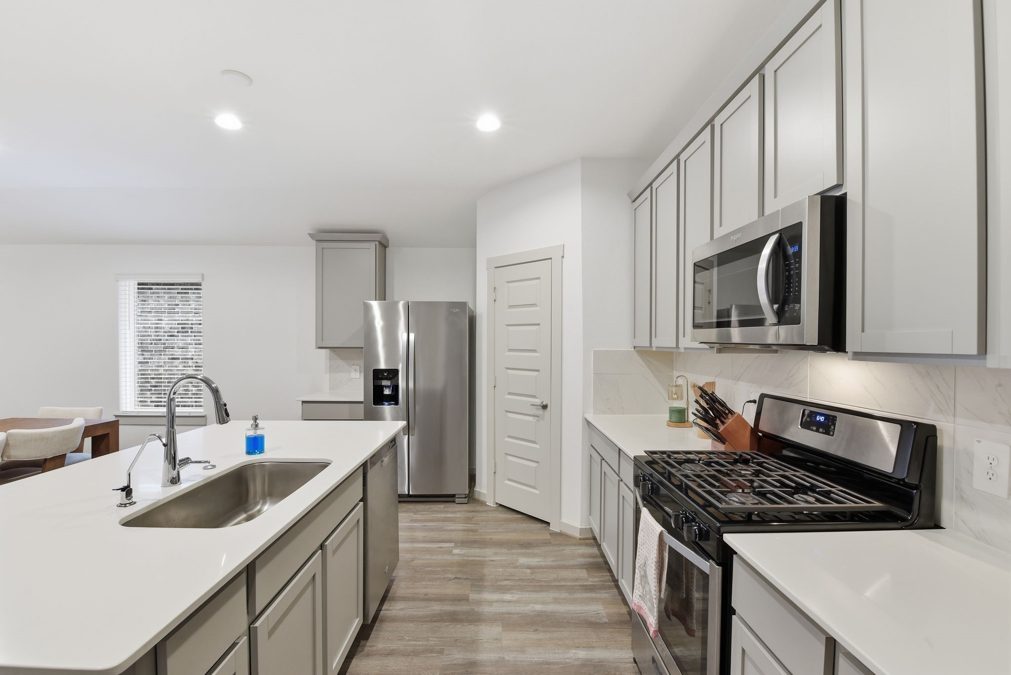 19035 Denstone Cliff Way Property Photo 9