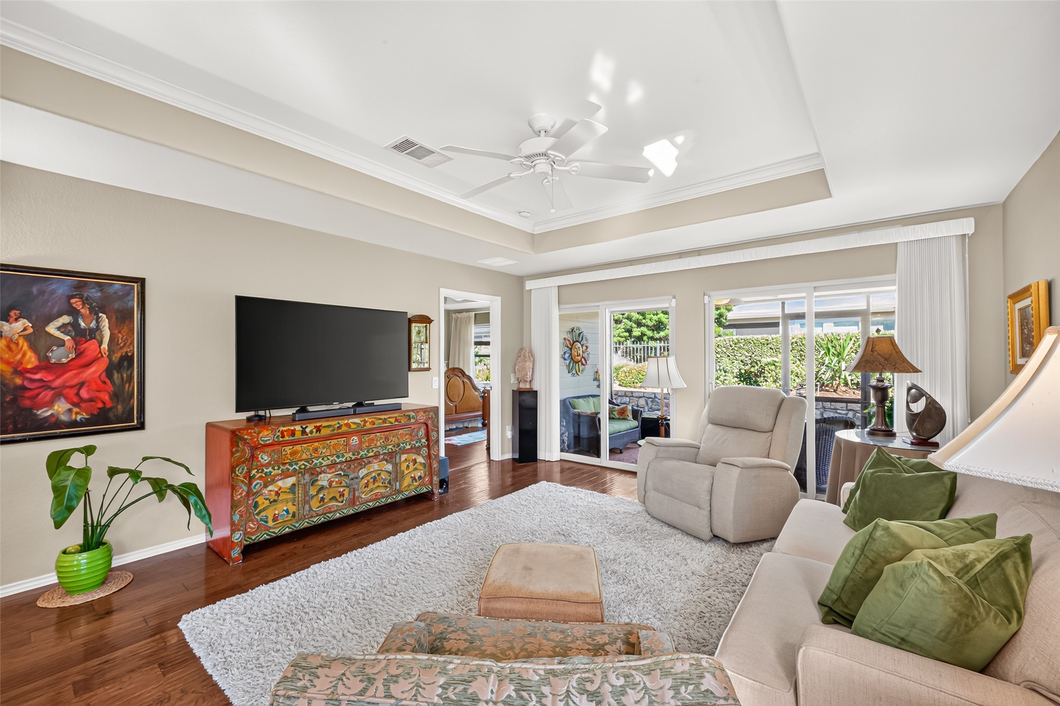 1126 Oleander Way Property Photo 7