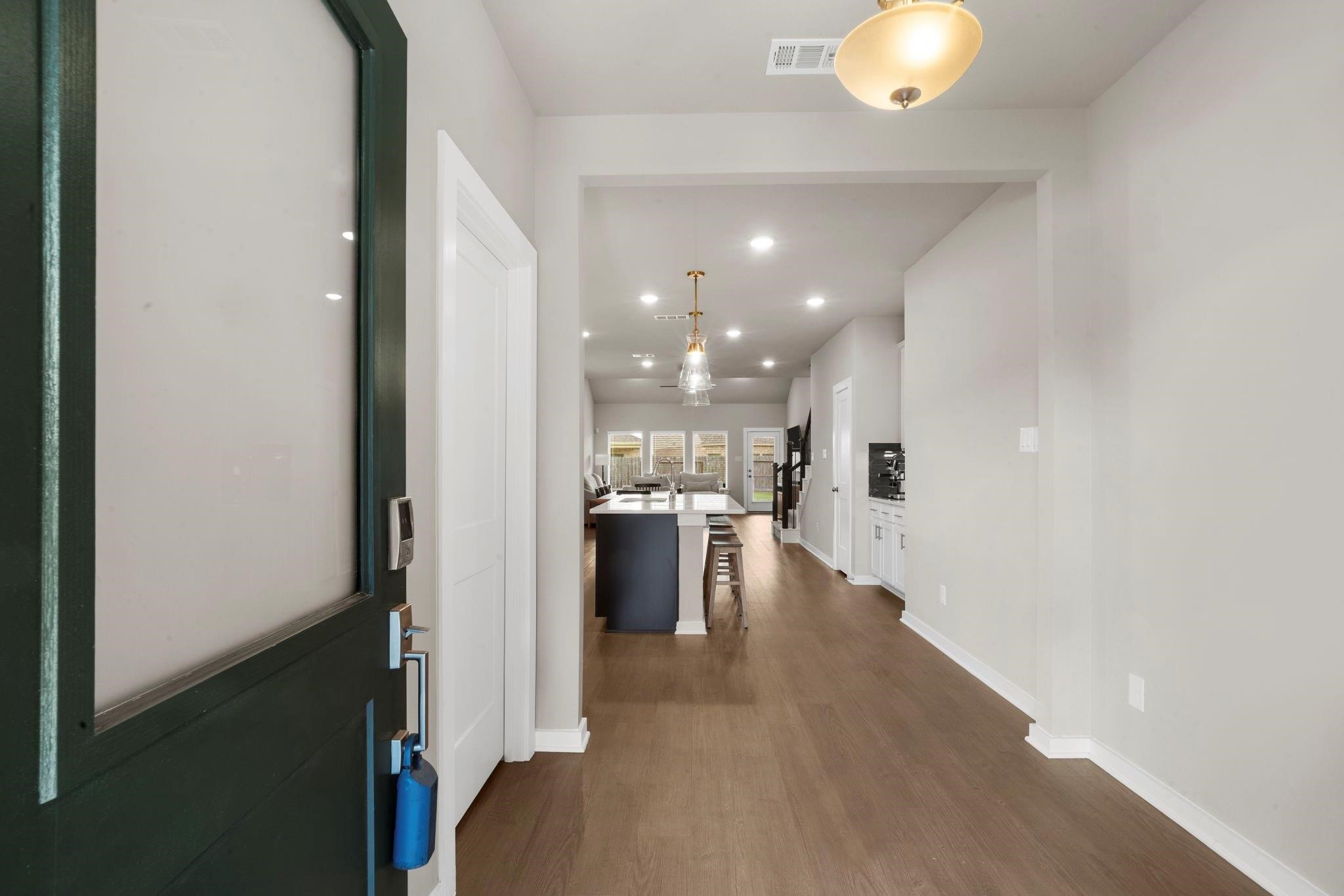 21622 Wave Hollow Drive Property Photo 5