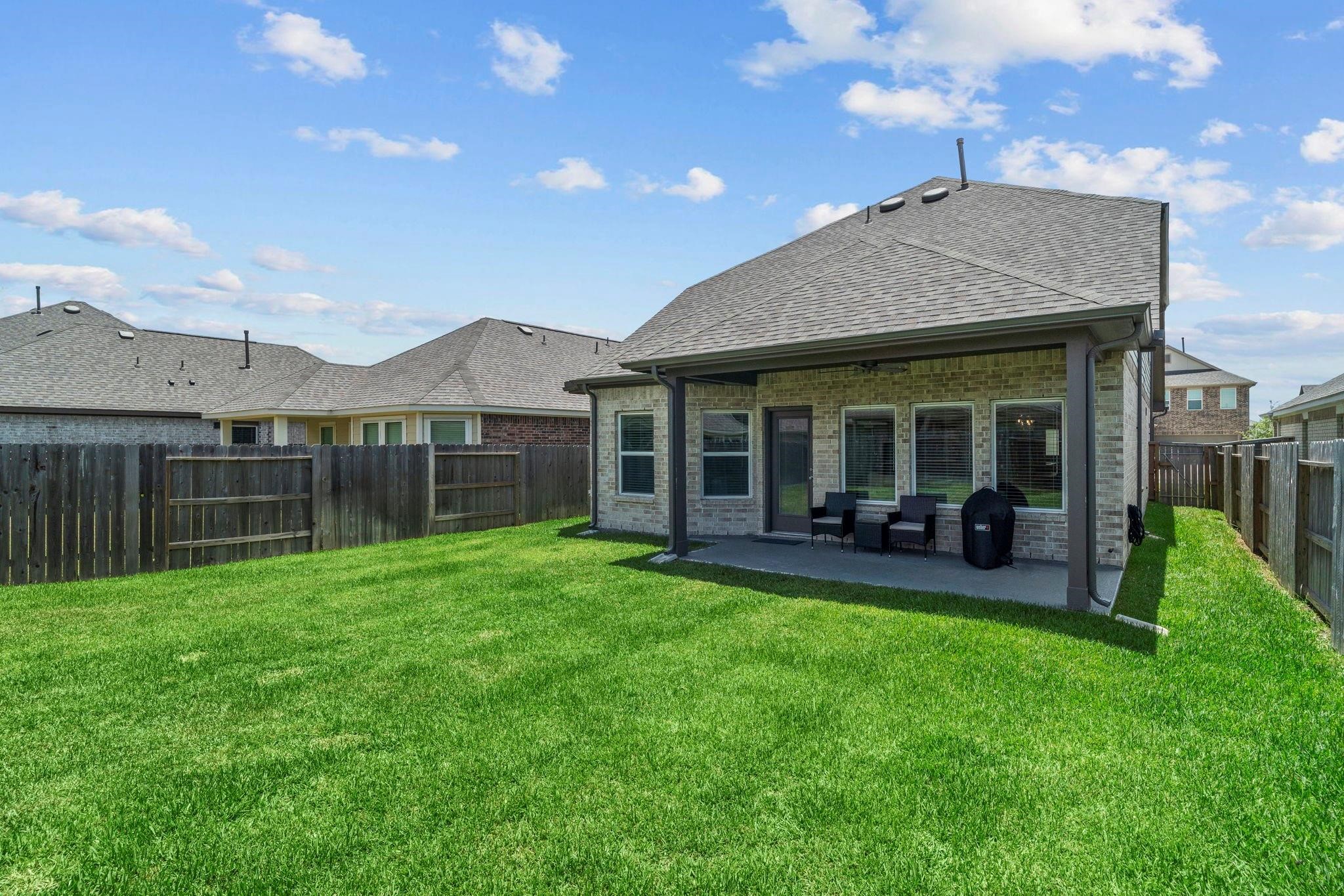 21622 Wave Hollow Drive Property Photo 28