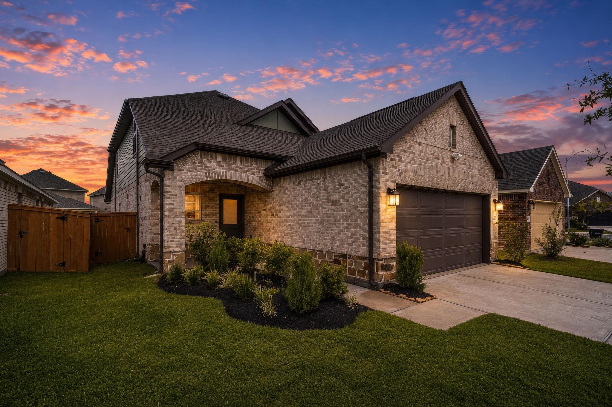 21622 Wave Hollow Drive Property Photo 40