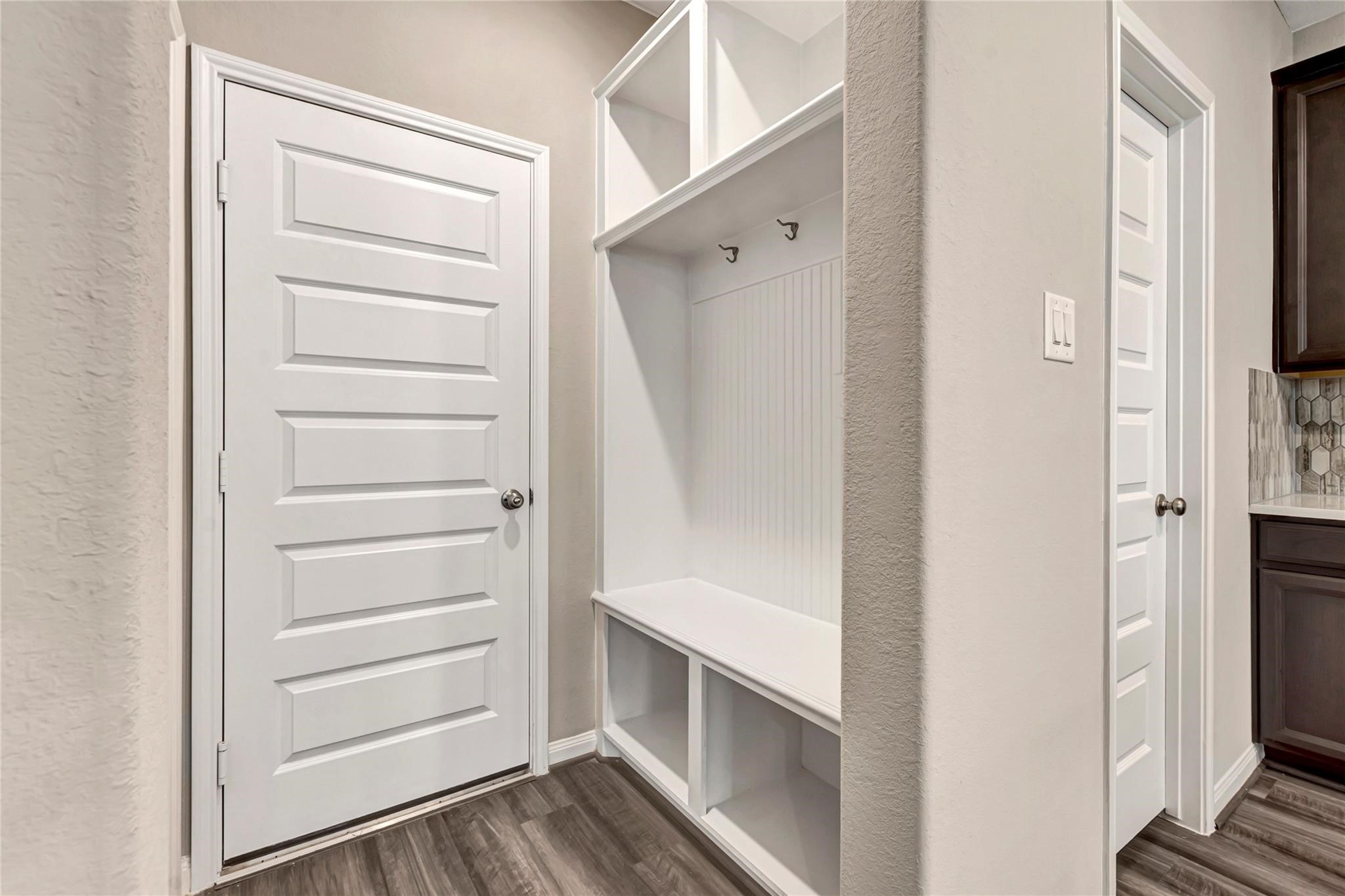 1524 Parkland Oak Drive Property Photo 9