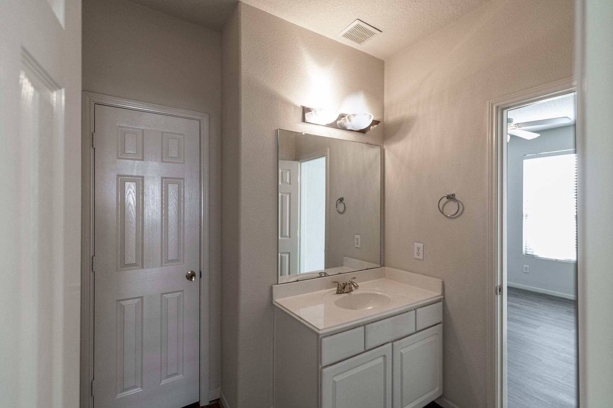 19331 Camellia Knoll Trail Property Photo 13