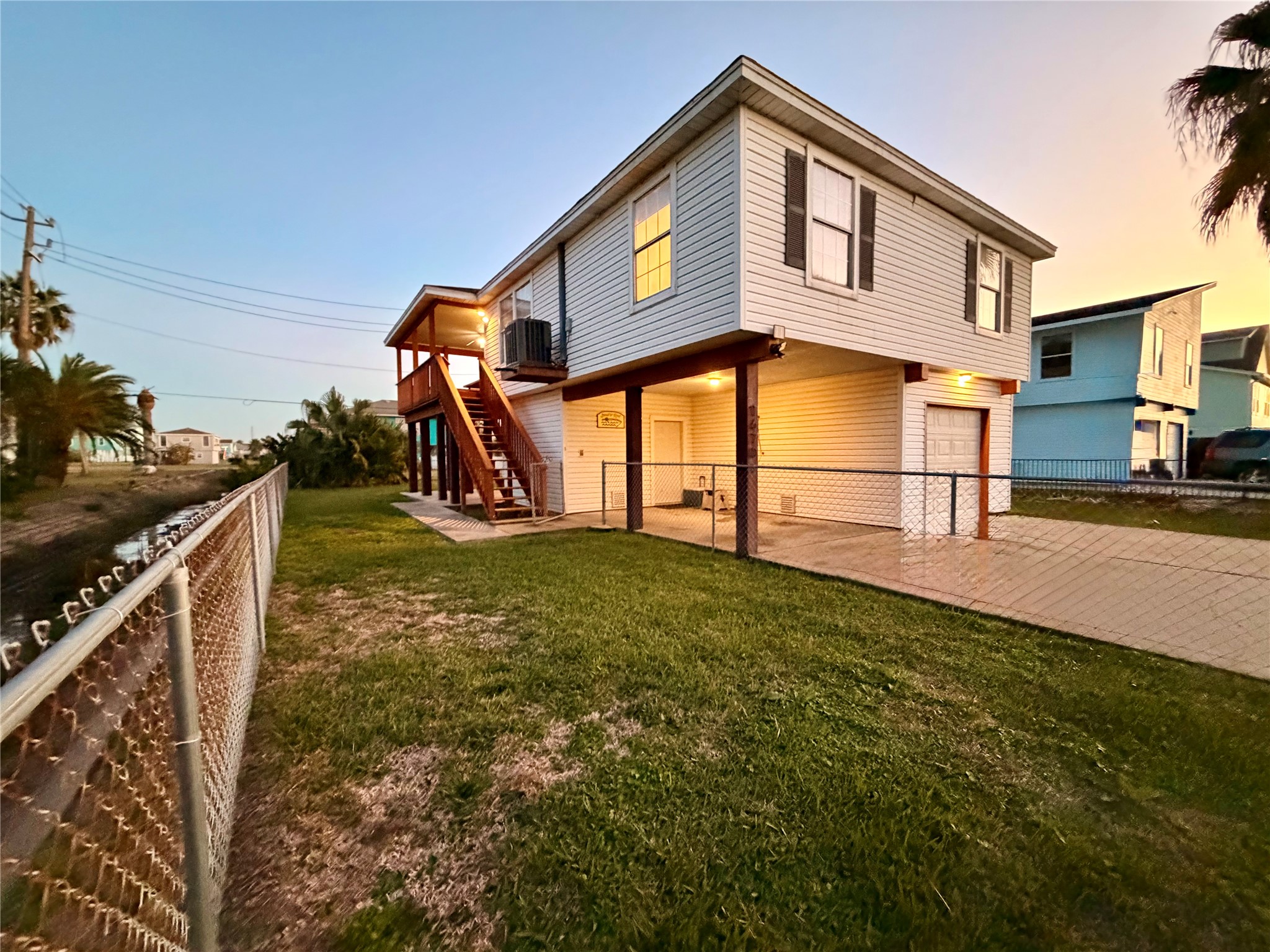 16701 Moby Dick Drive Property Photo 3