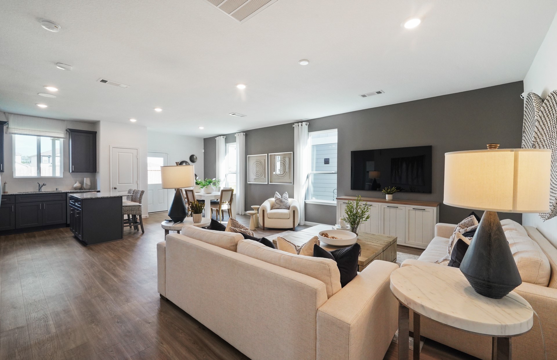 16214 Aspen Crest Drive Property Photo 6