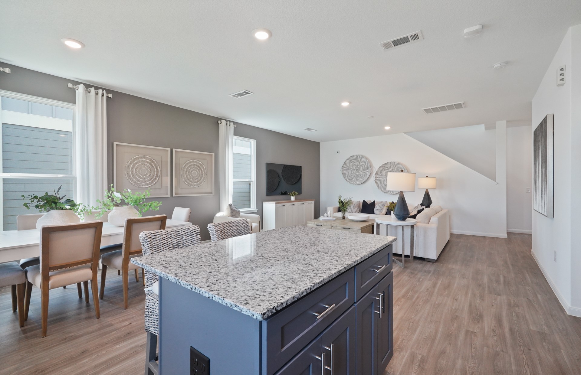 16214 Aspen Crest Drive Property Photo 12