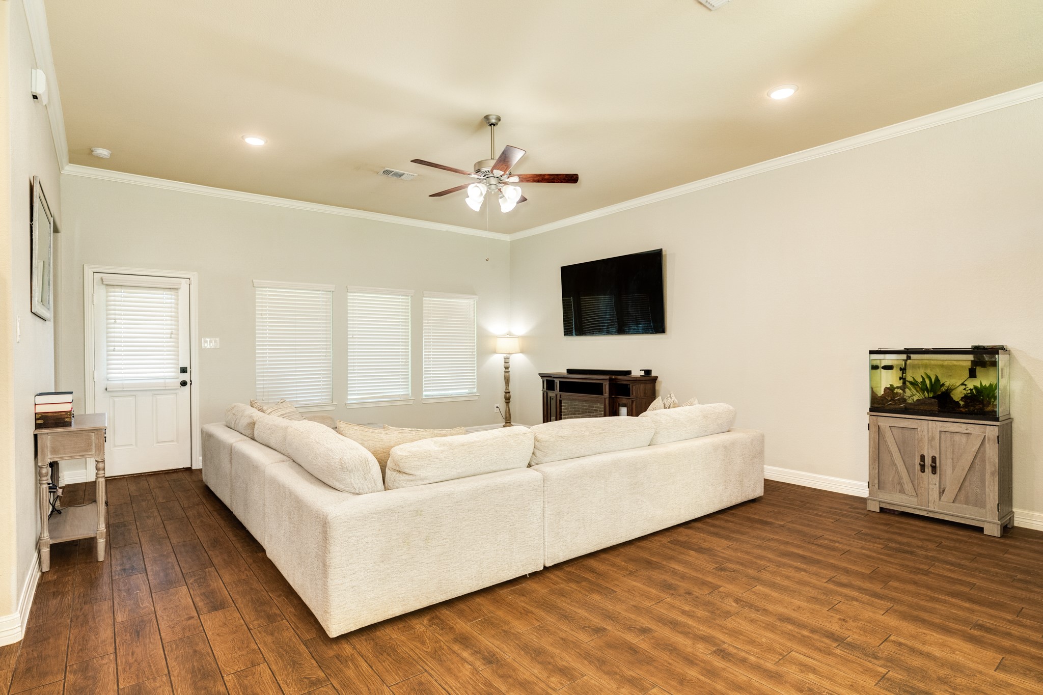 244 Mossy Meadow Drive Property Photo 9