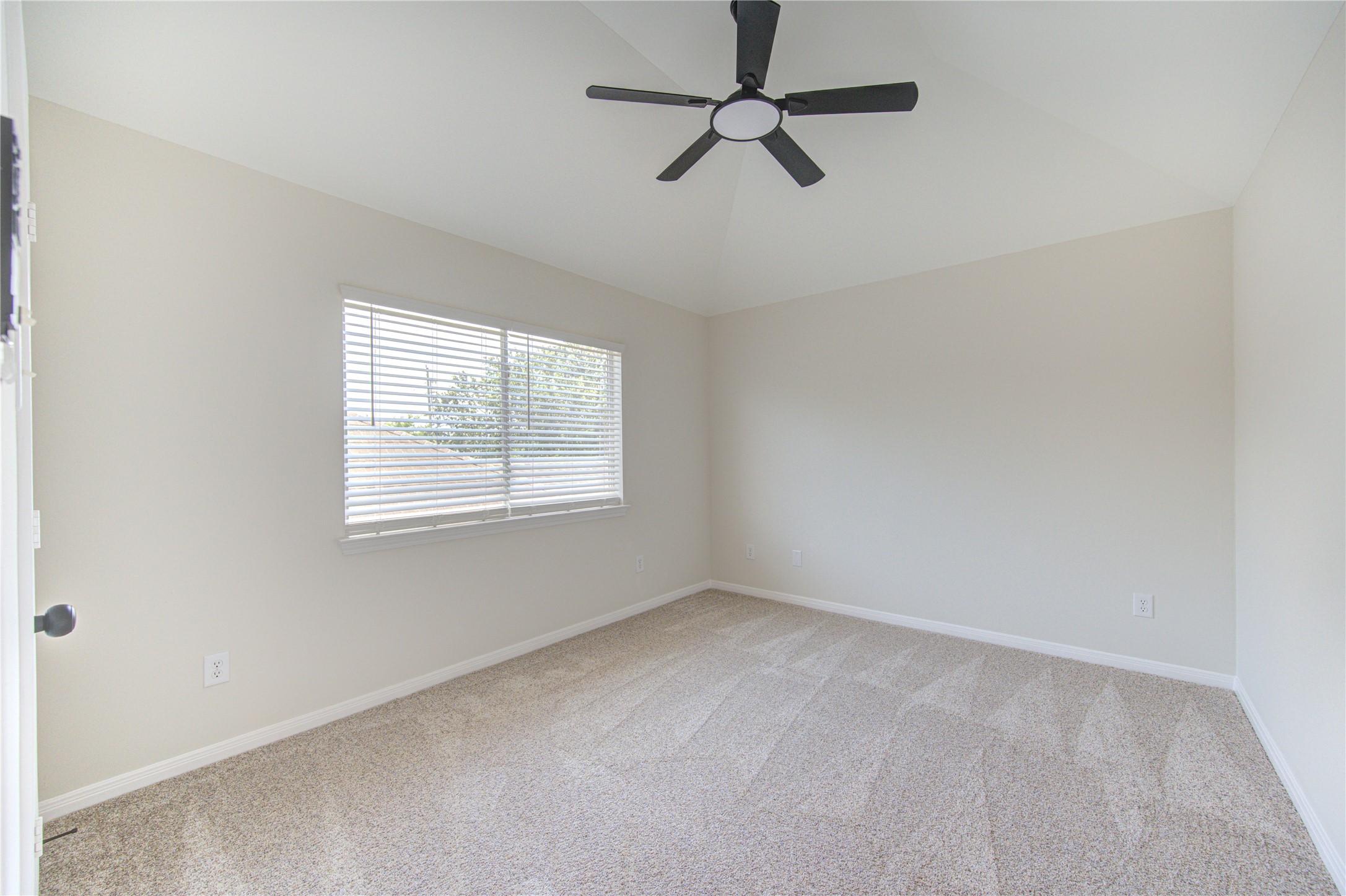 20911 Golden Sycamore Trail Property Photo 32