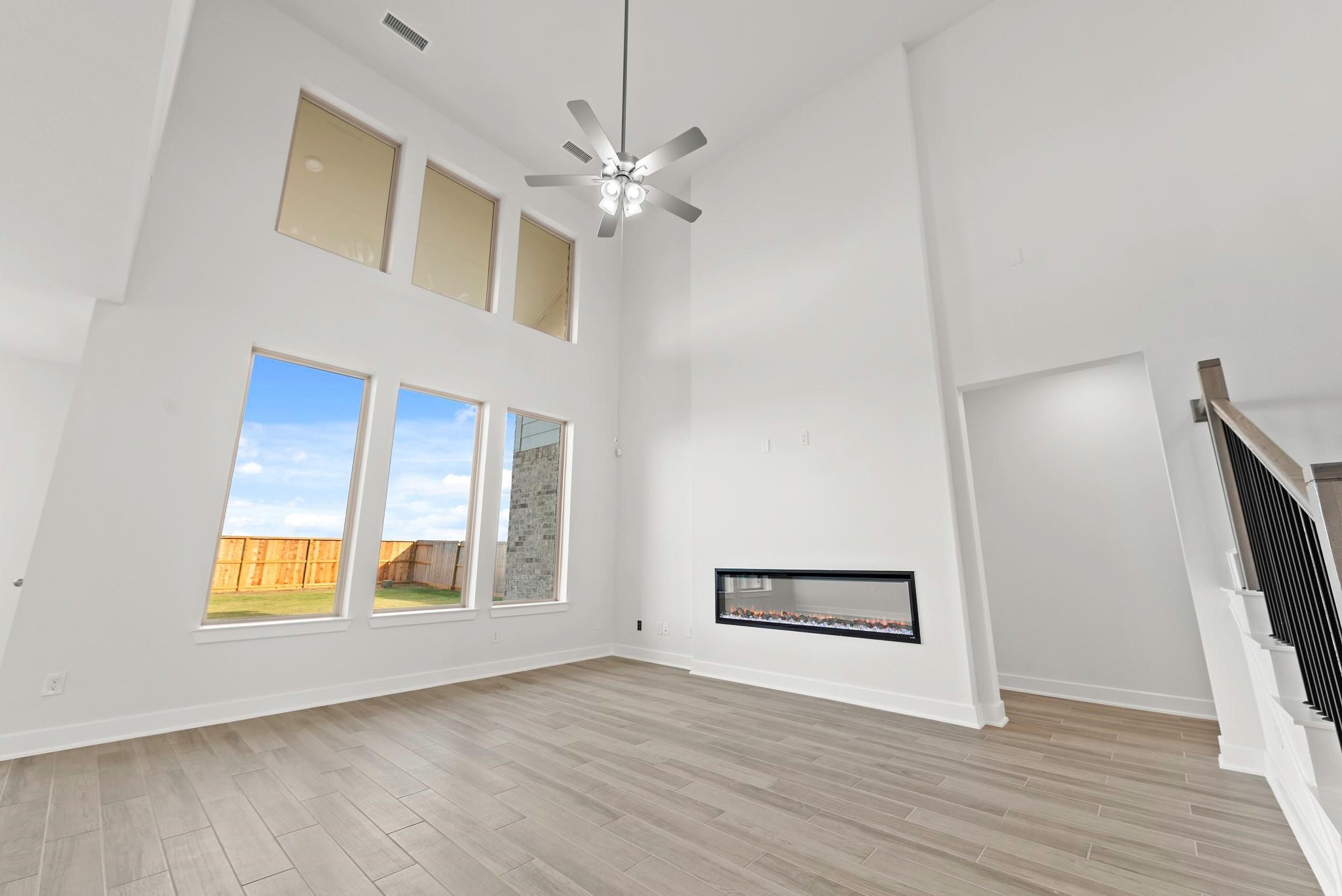 3239 Big Bluestem Run Property Photo 3