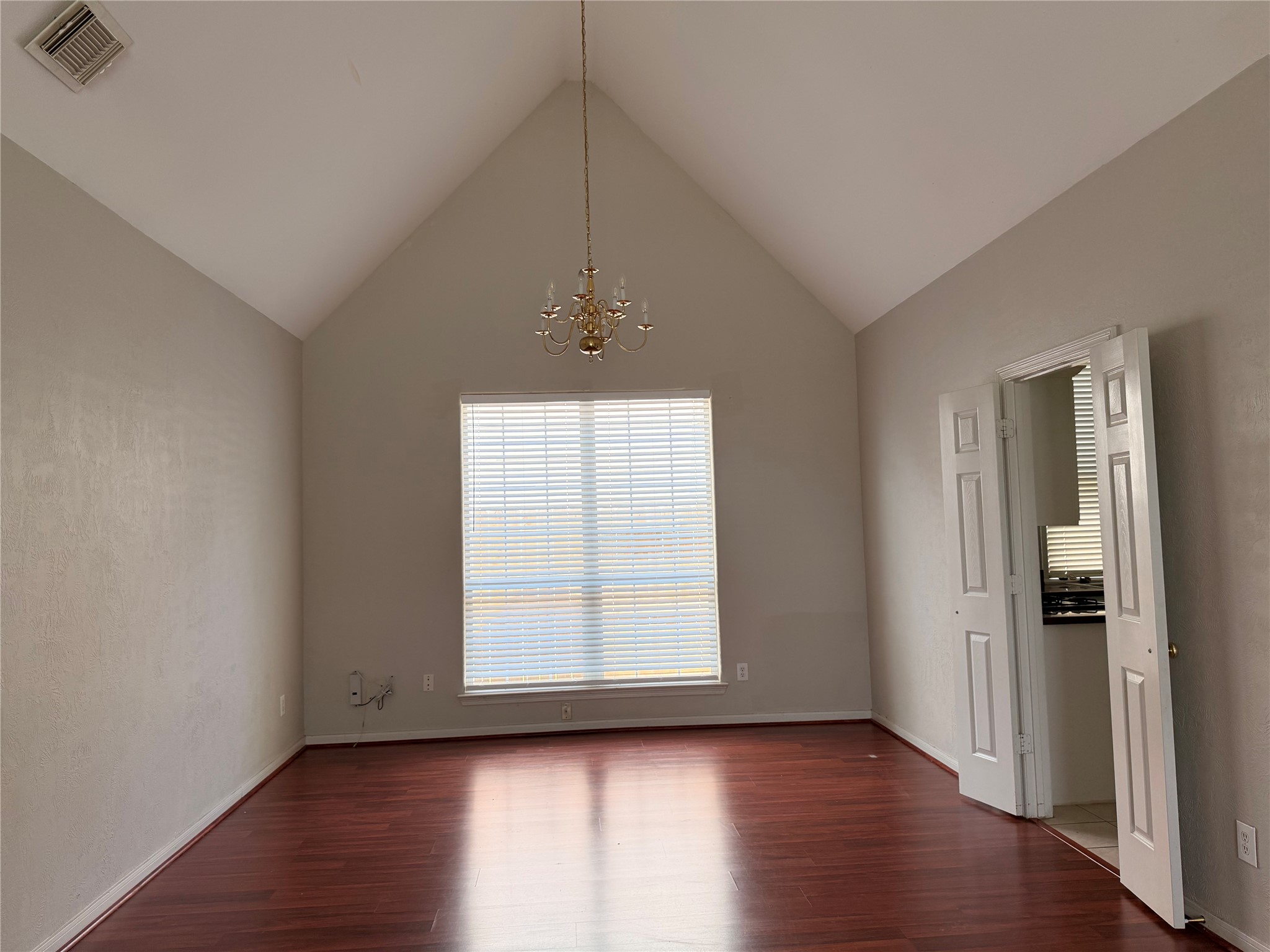 1935 Shady Oaks Court Property Photo 7