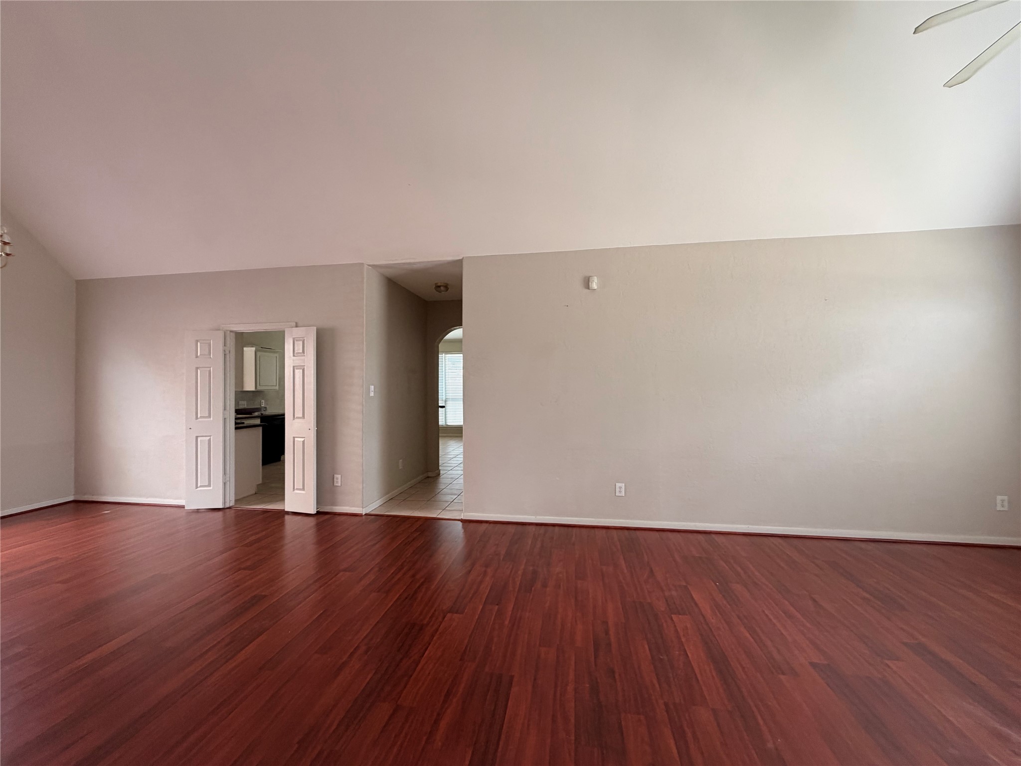 1935 Shady Oaks Court Property Photo 9
