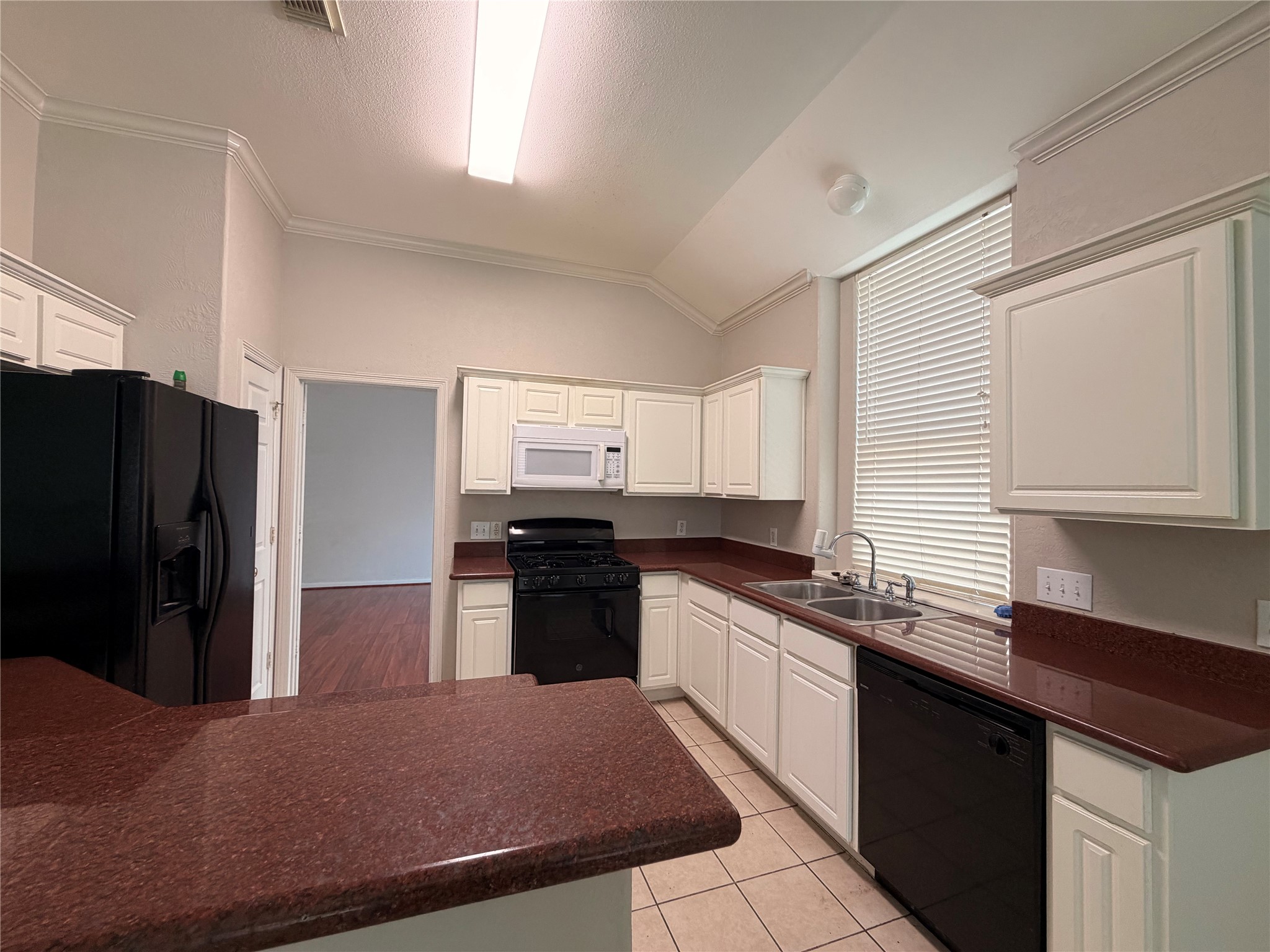 1935 Shady Oaks Court Property Photo 12