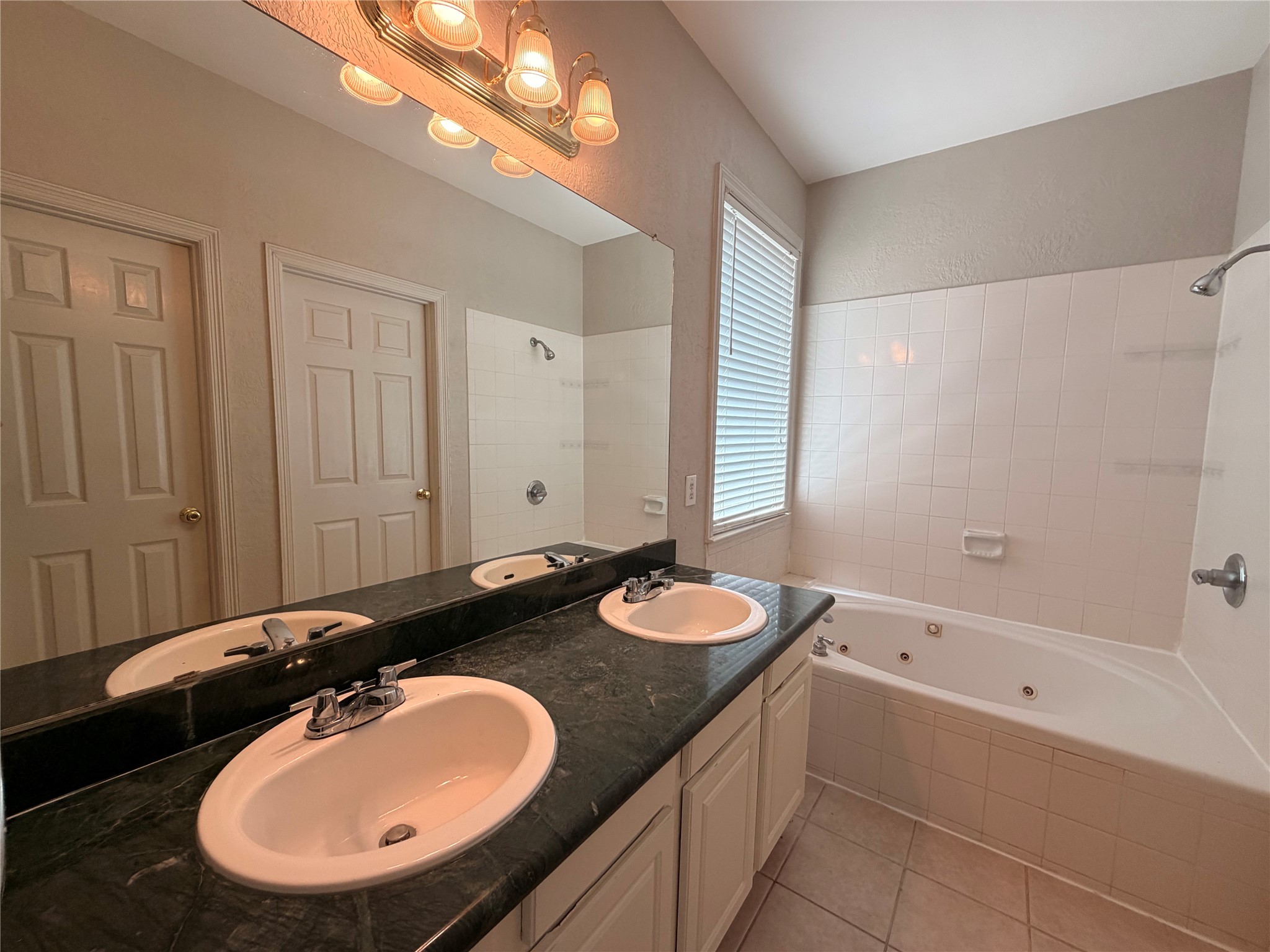 1935 Shady Oaks Court Property Photo 20