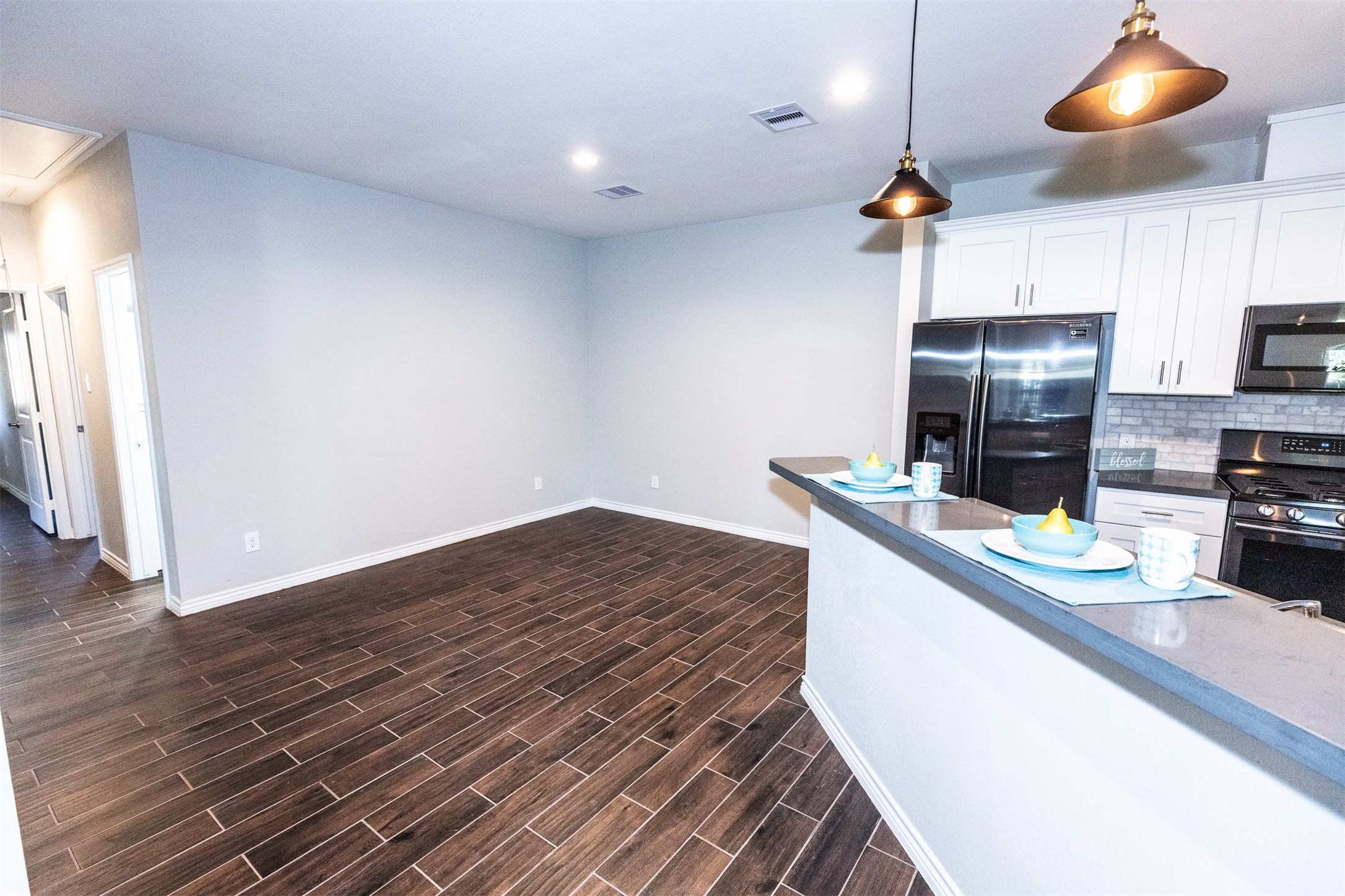 507 E Foley Street Property Photo 2