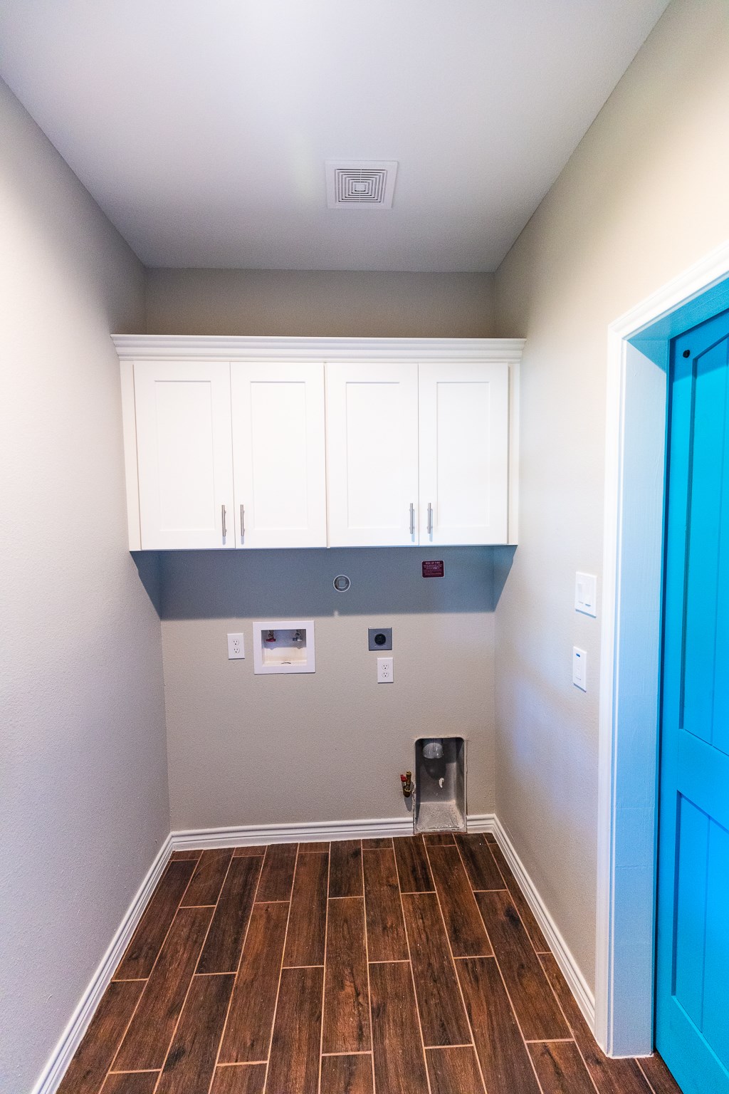 507 E Foley Street Property Photo 9