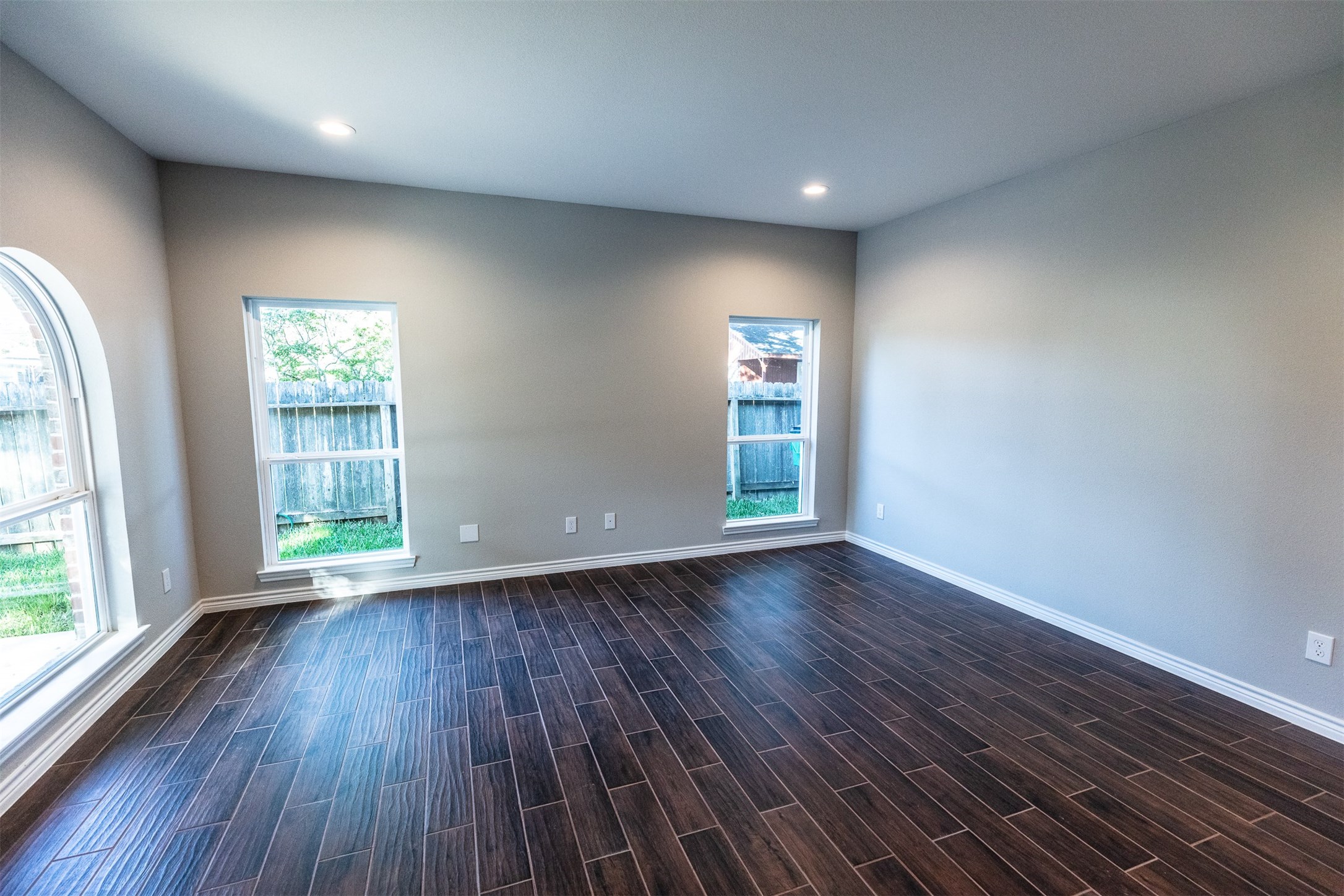 507 E Foley Street Property Photo 12