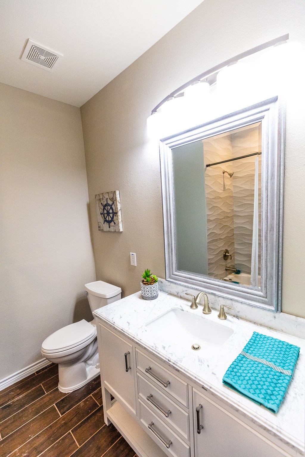 507 E Foley Street Property Photo 16