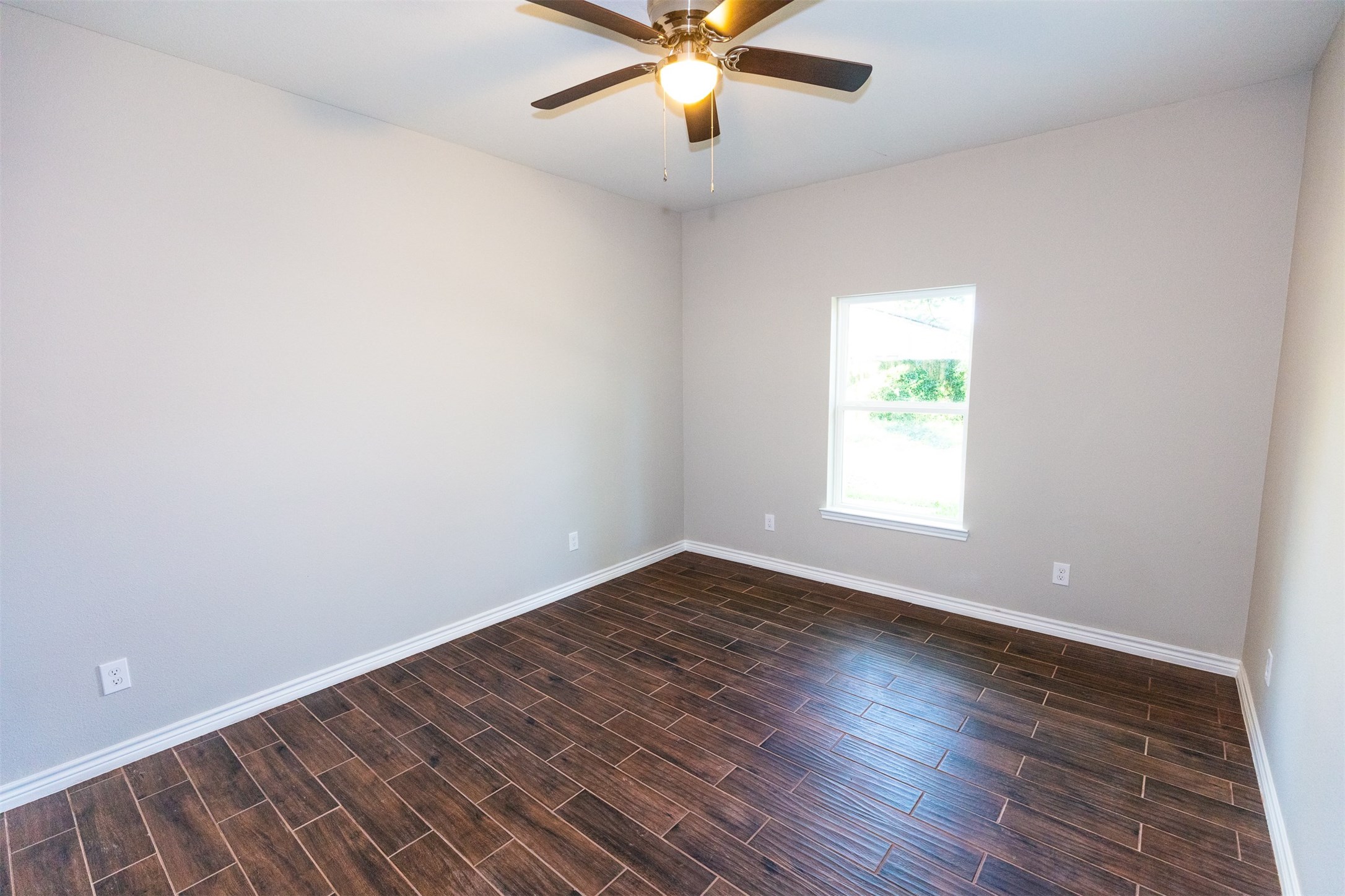 507 E Foley Street Property Photo 19