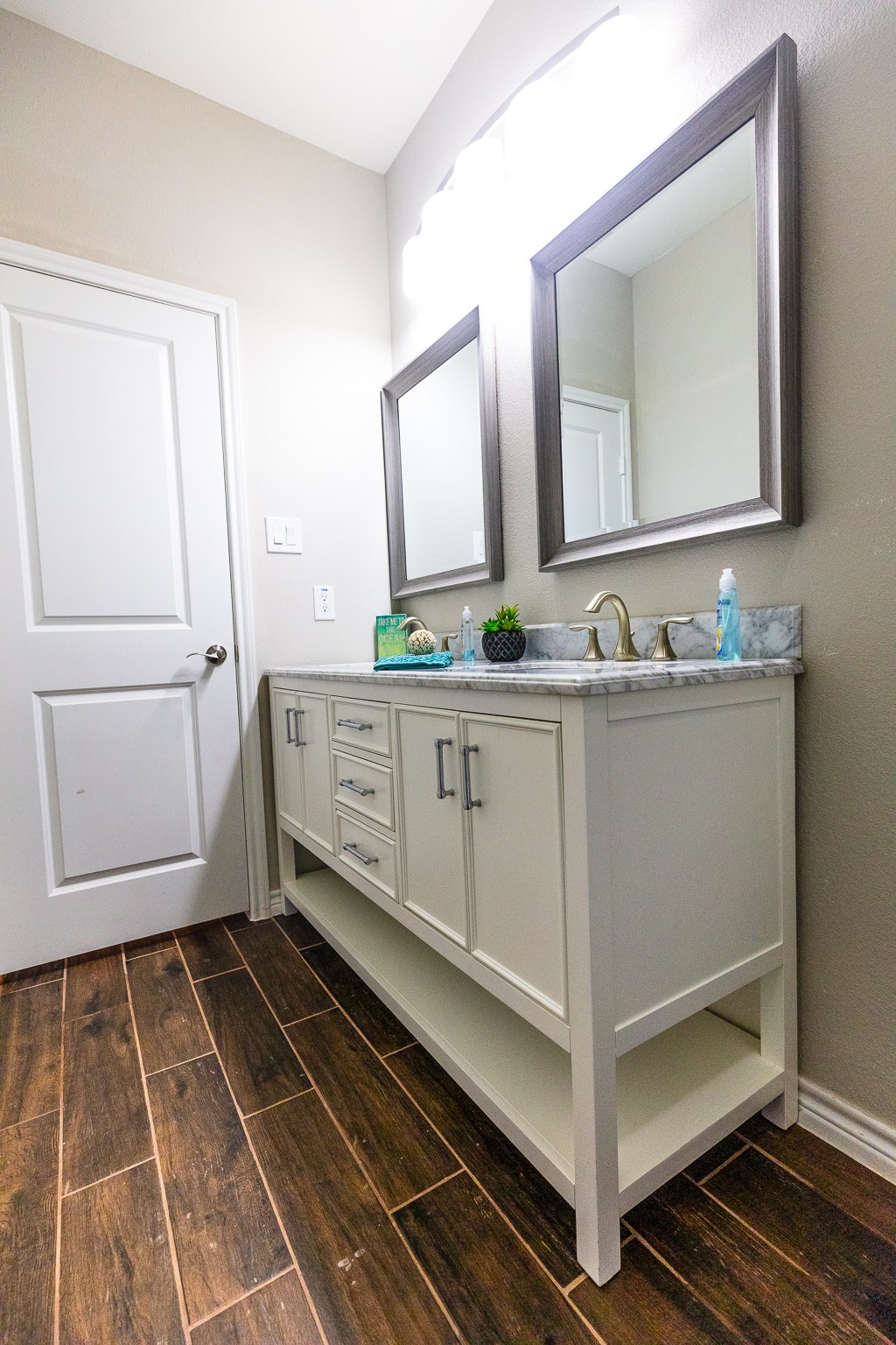 507 E Foley Street Property Photo 21