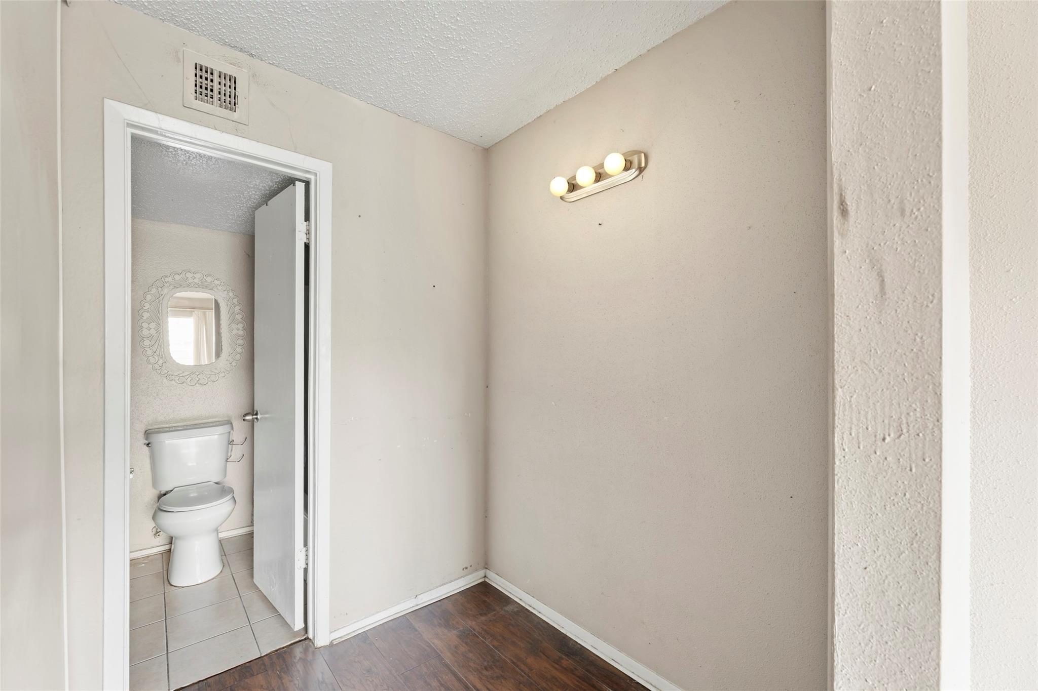 6313 Peacock Hills Drive, Houston Tx 77035 Property Photo 8