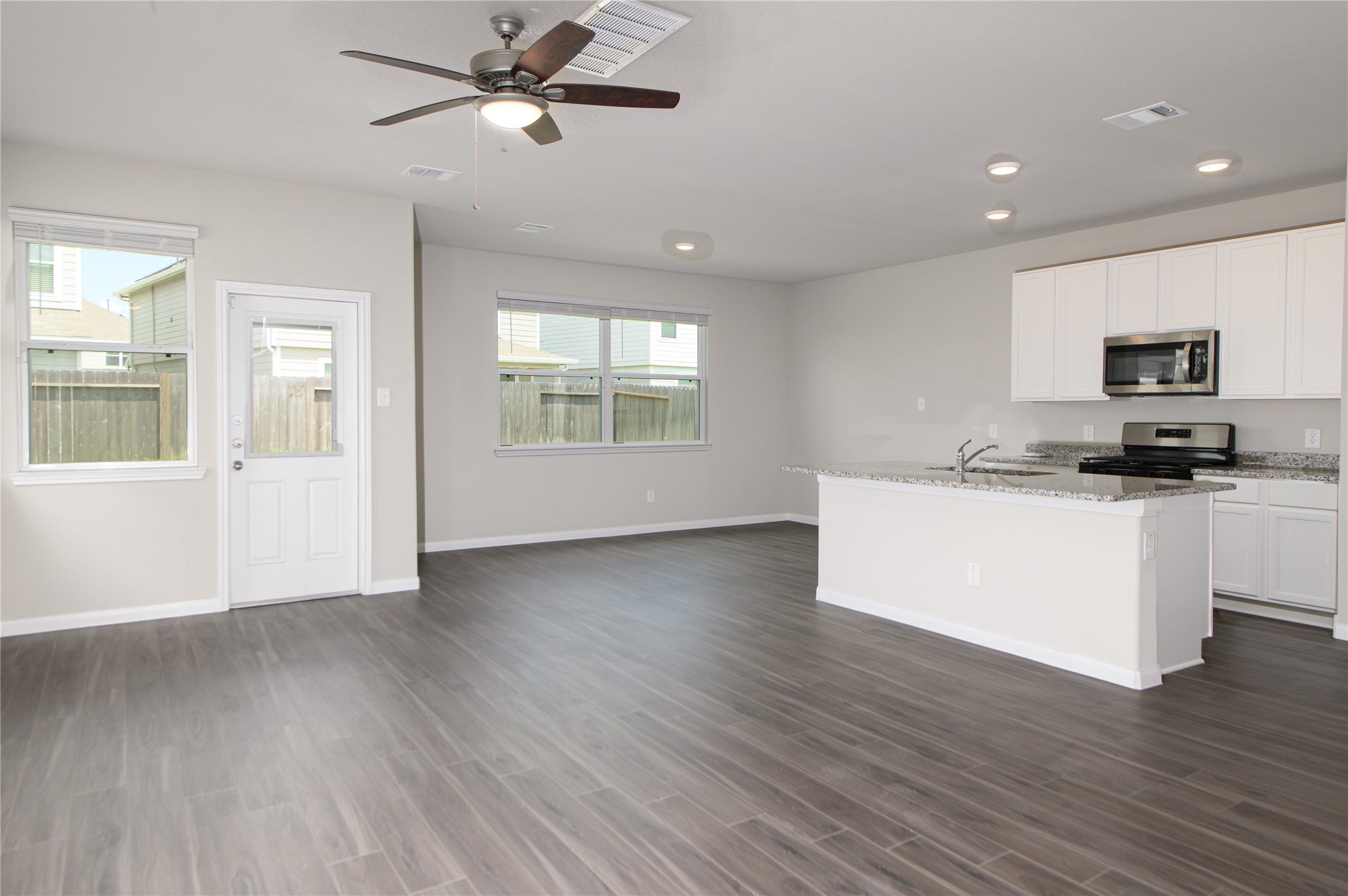 22210 Regal Heights Lane Property Photo 4