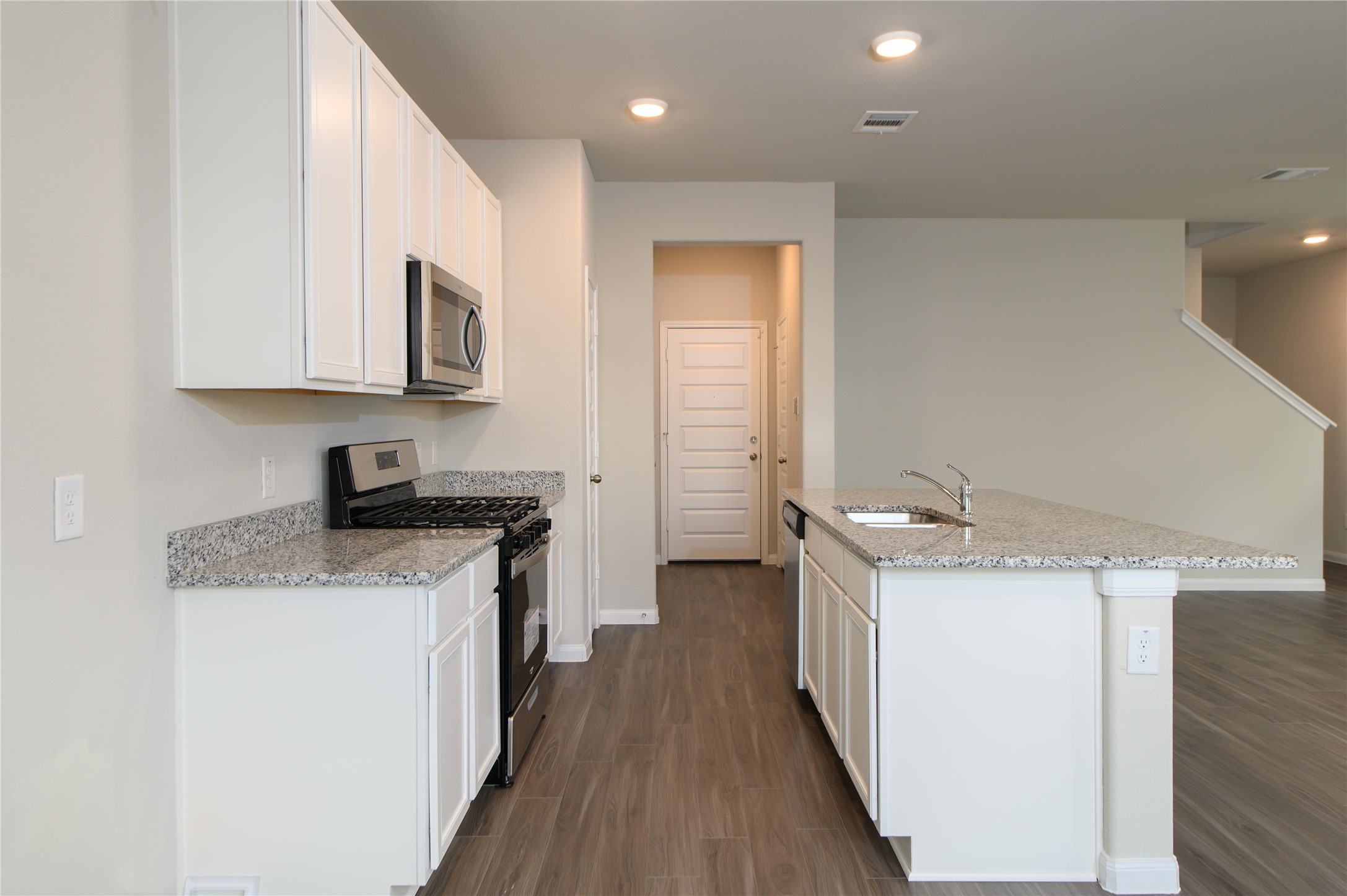 22210 Regal Heights Lane Property Photo 5