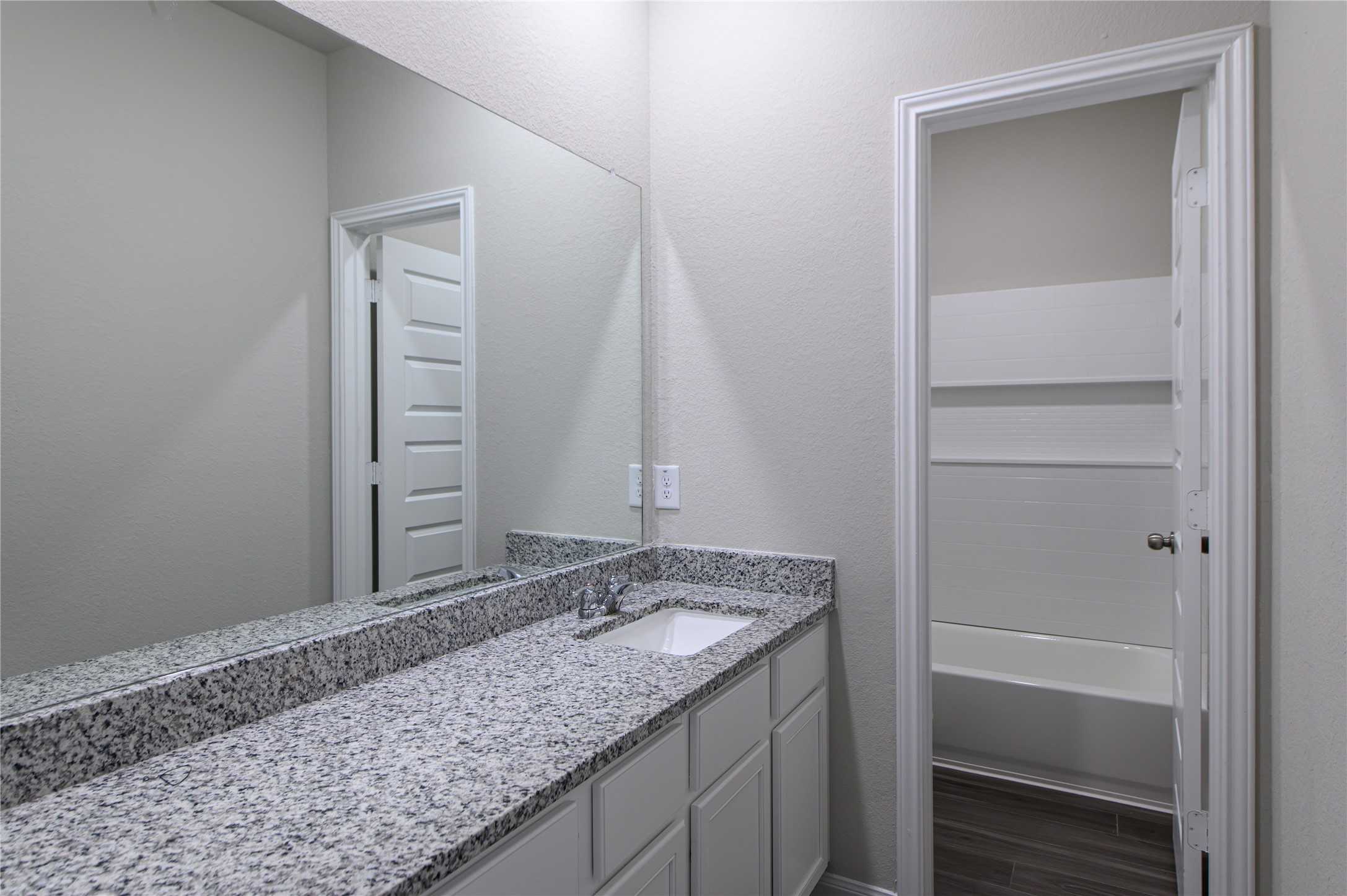 22210 Regal Heights Lane Property Photo 15