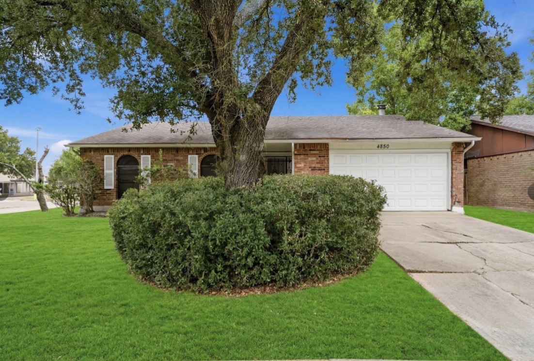 4850 Raven Ridge Dr Property Photo 2
