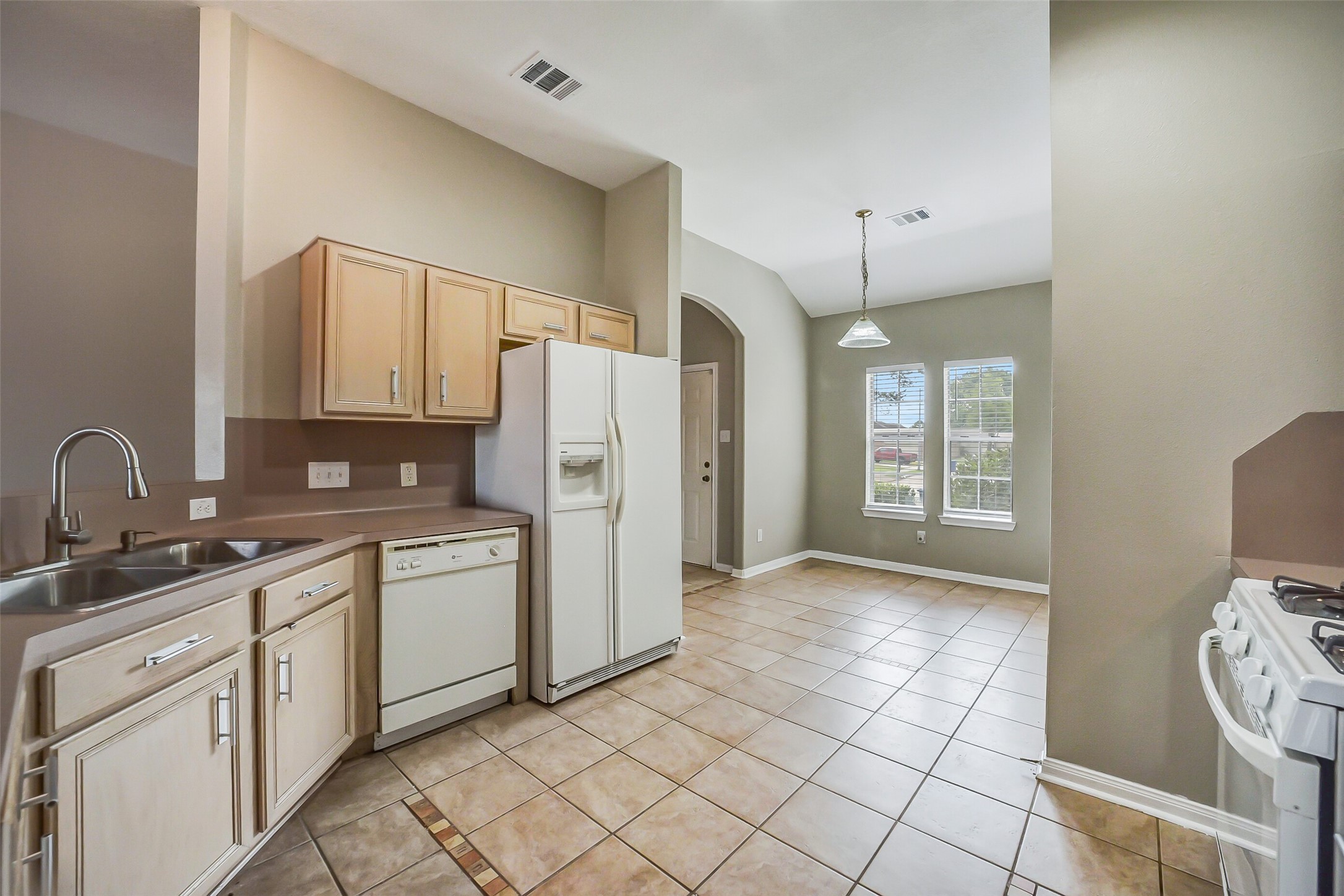 7002 Plaza Del Sol Drive Property Photo 10