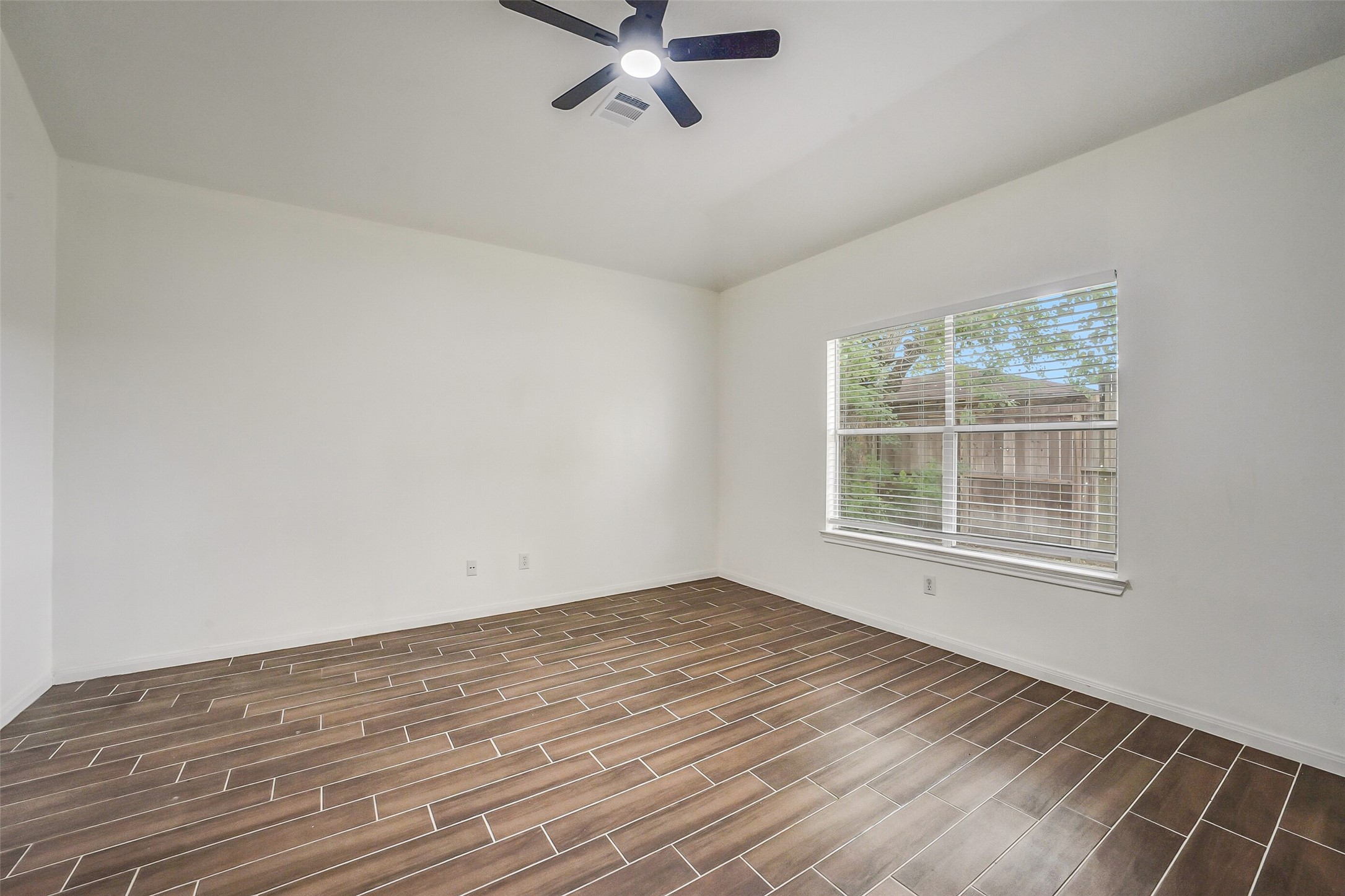 7002 Plaza Del Sol Drive Property Photo 16