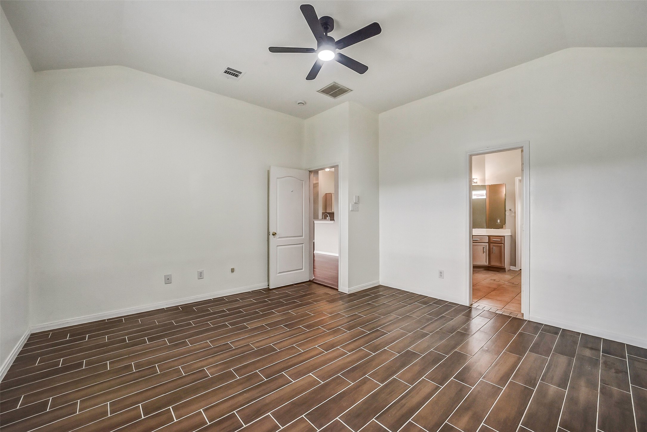 7002 Plaza Del Sol Drive Property Photo 17