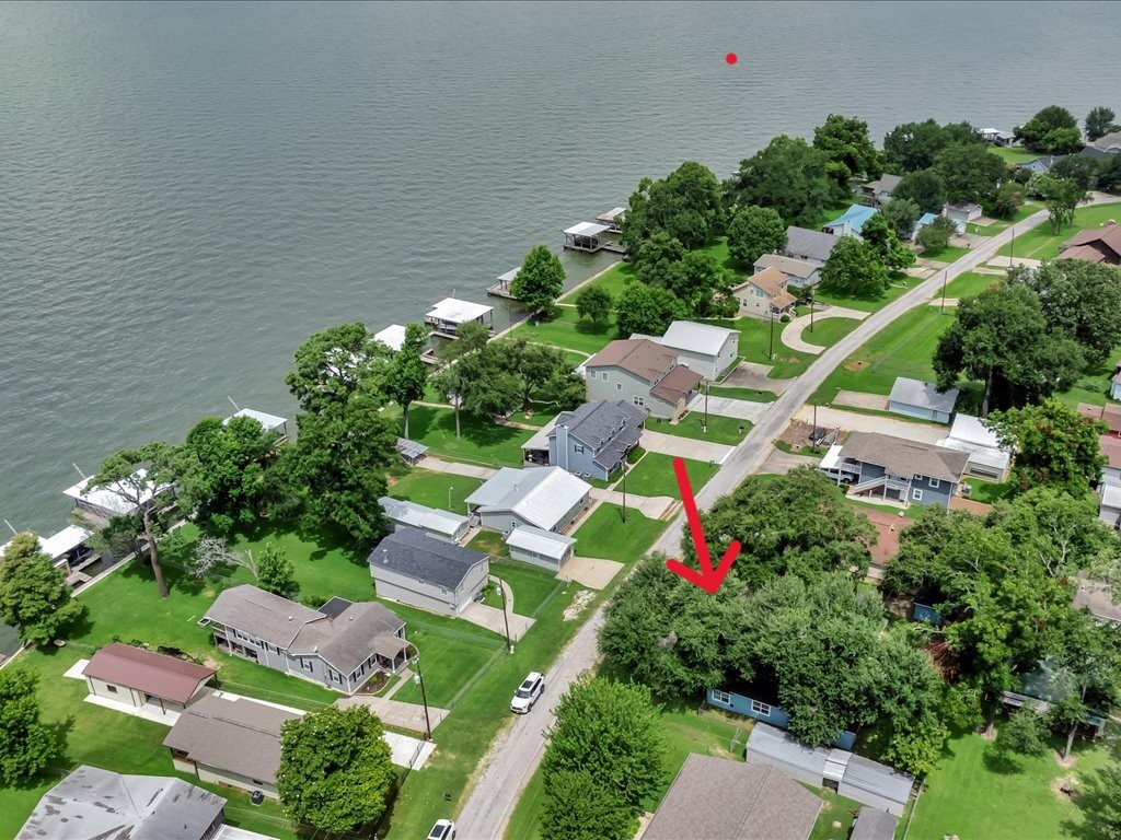 683 Water View Drive Property Photo 5