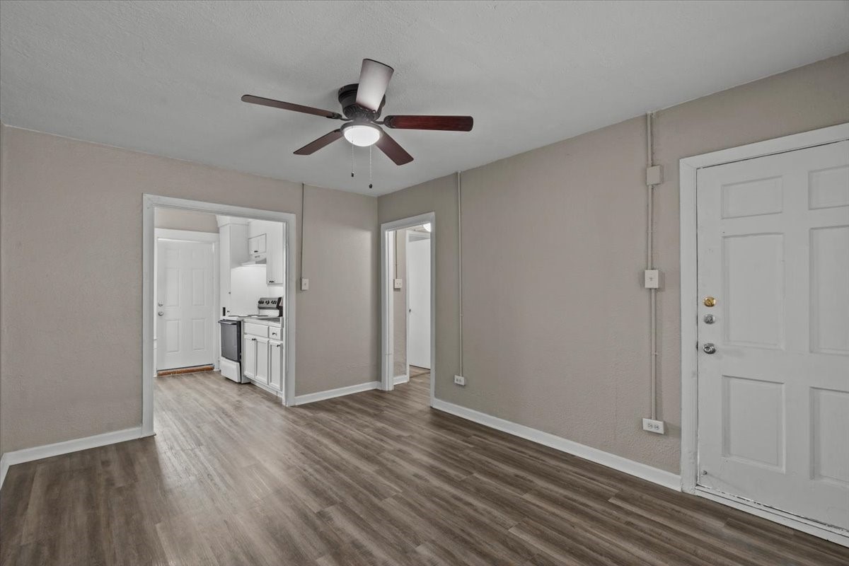 900 Texas Avenue 59 Property Photo 9