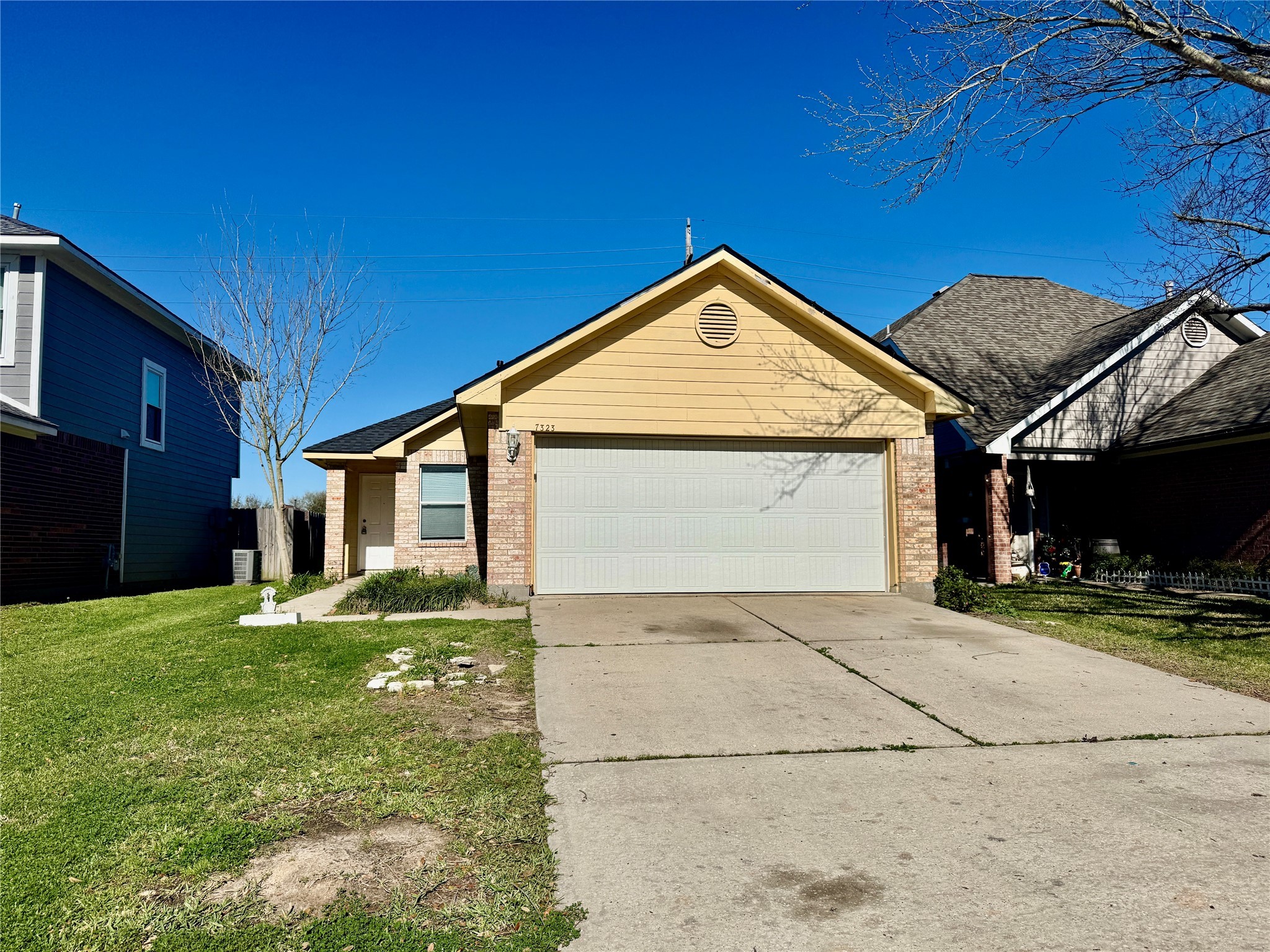 7323 River Pines Drive Property Photo