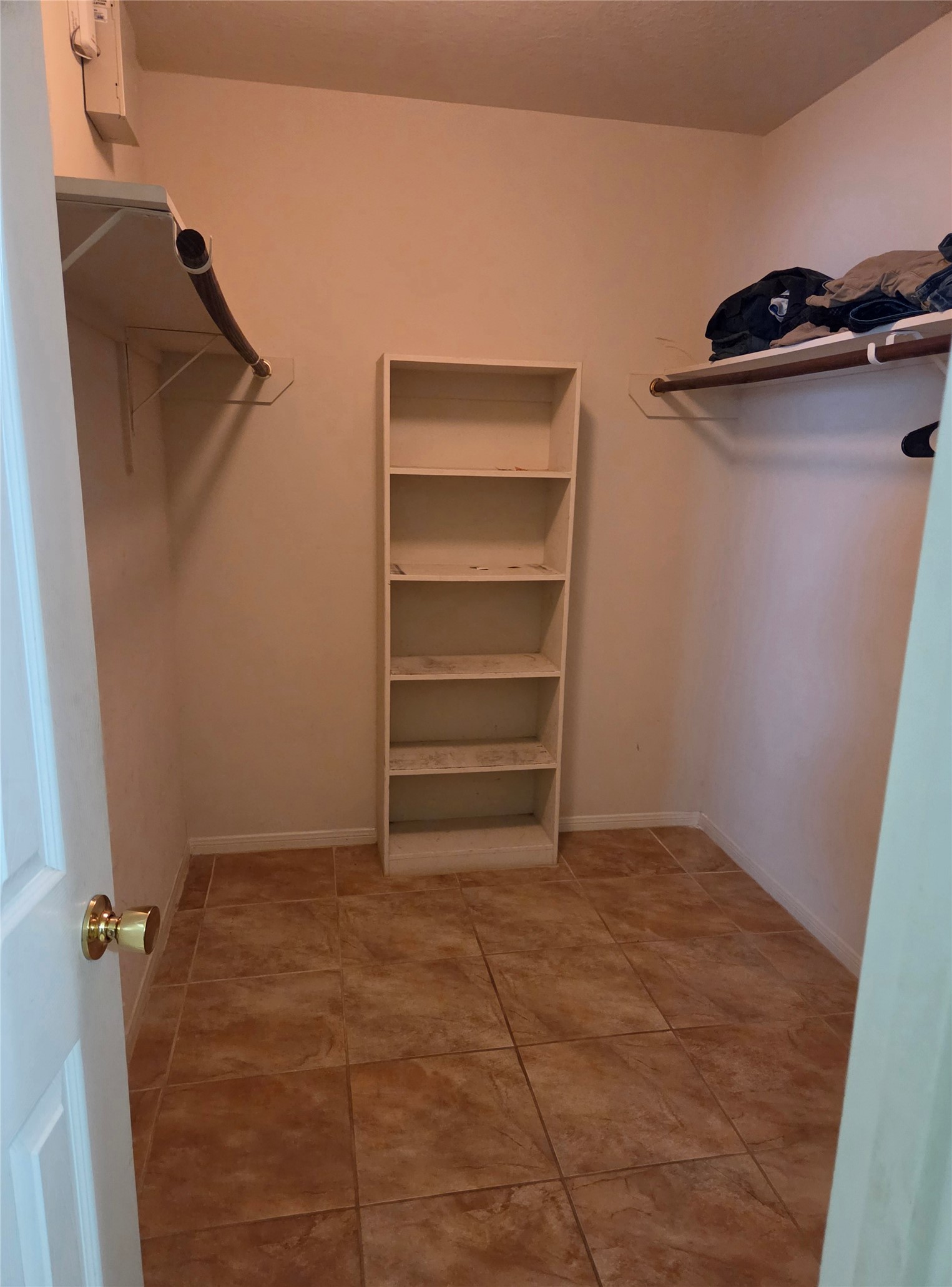 3311 Clipper Winds Way Property Photo 8