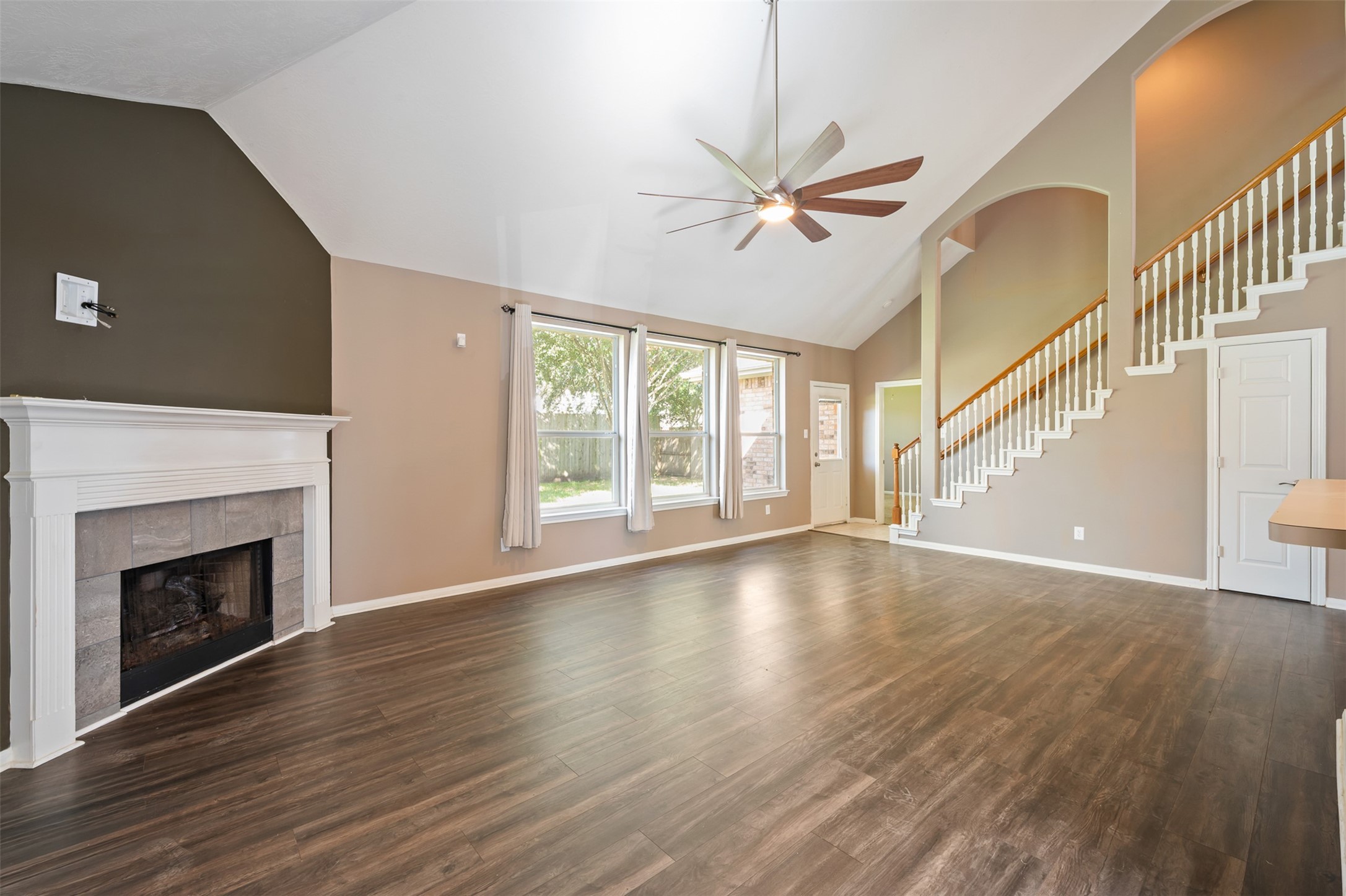 406 Stockbridge Lane Property Photo 12