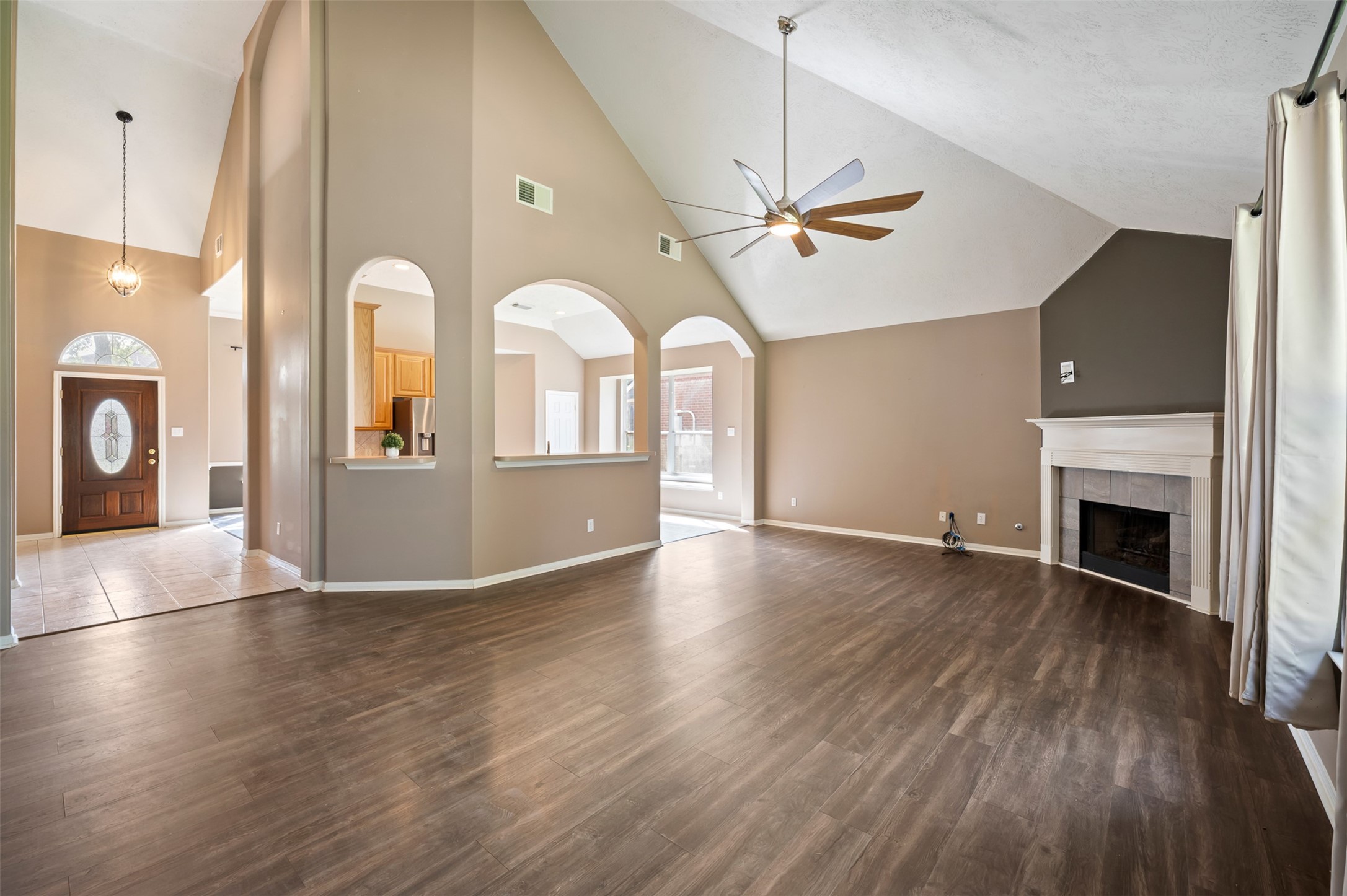 406 Stockbridge Lane Property Photo 13