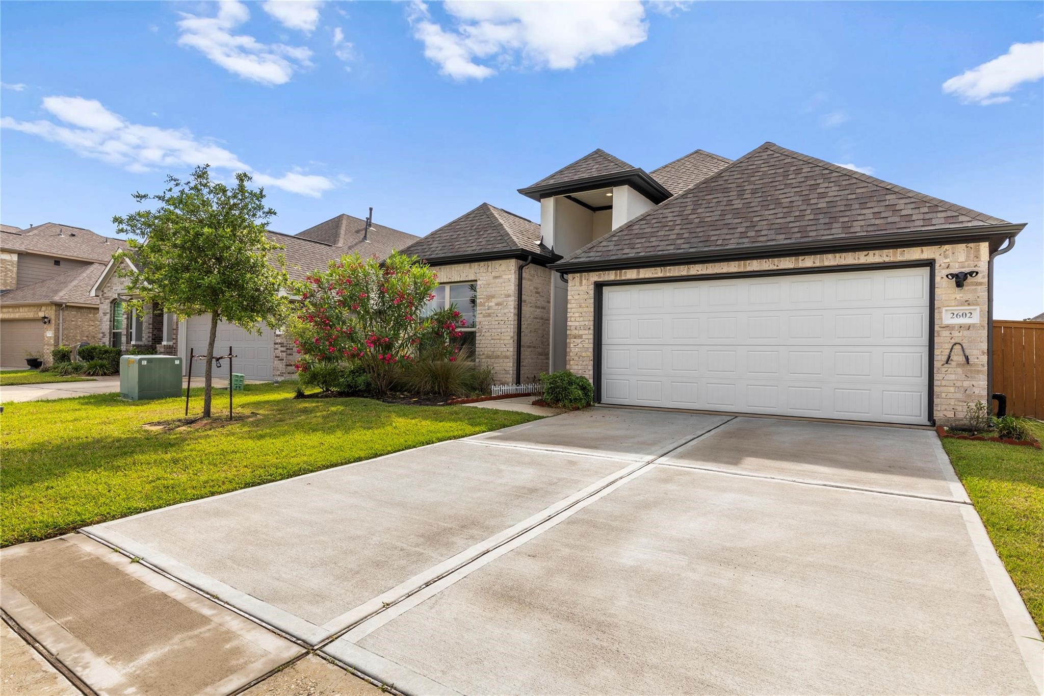 2602 Arbor Edge Crossing Property Photo 1