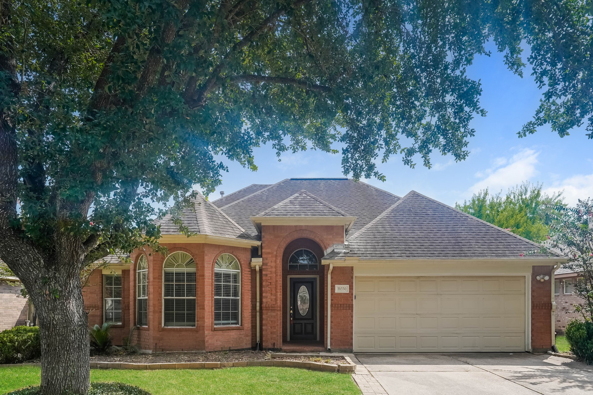 10330 Claybrook Drive Property Photo 1