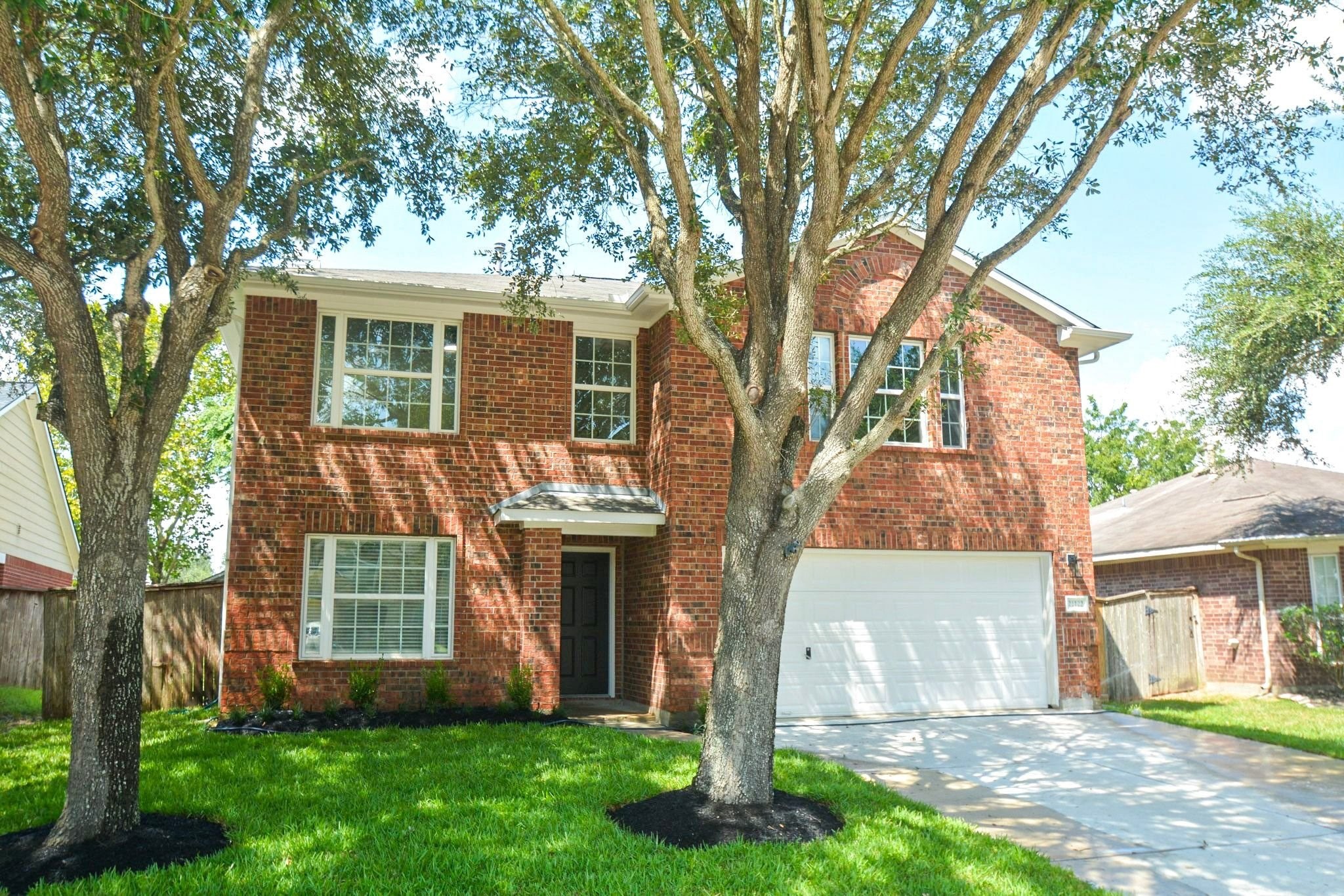 21122 Amber Crossing Drive Property Photo 1