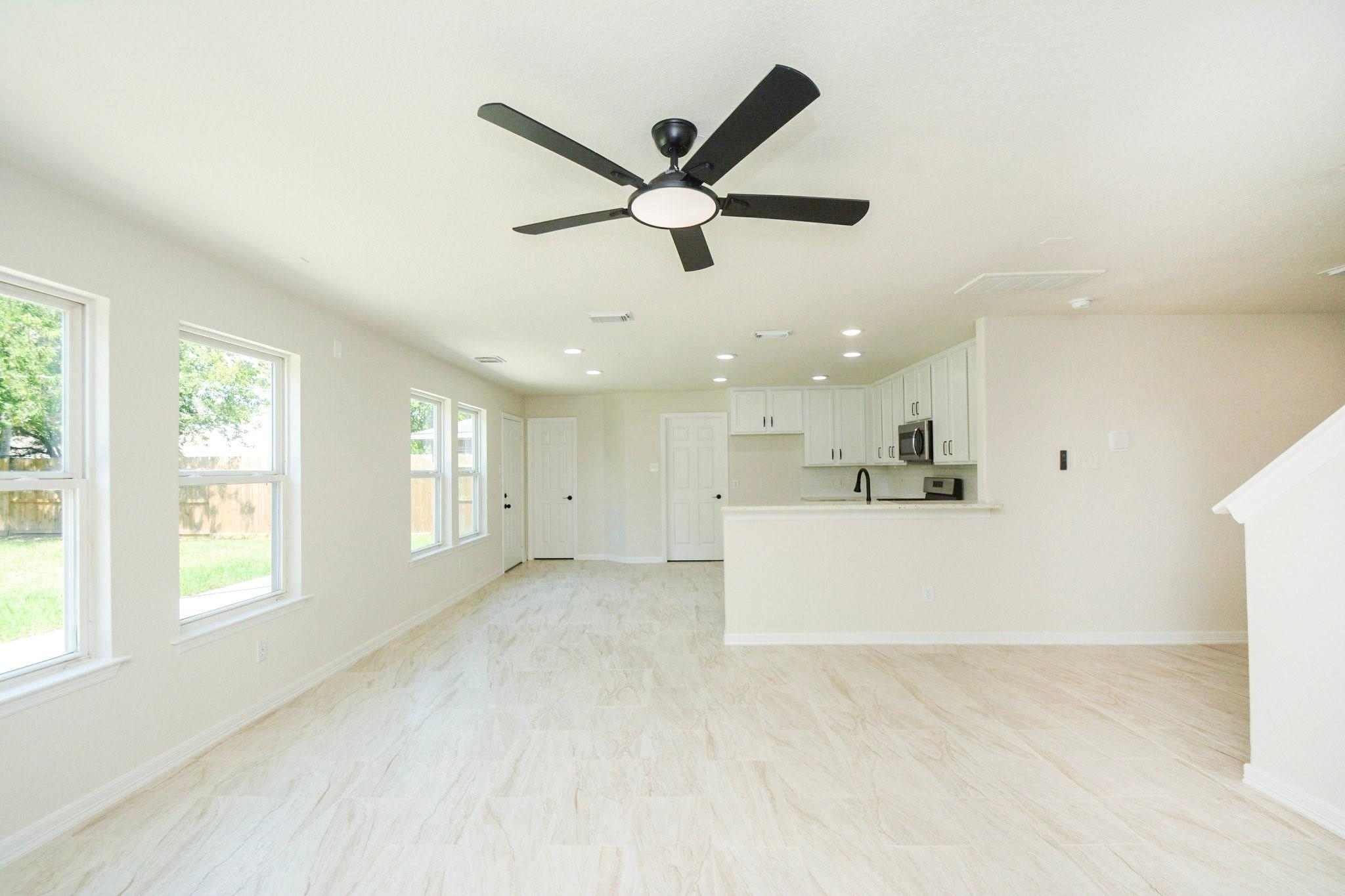 21122 Amber Crossing Drive, Richmond Tx 77406 Property Photo 4
