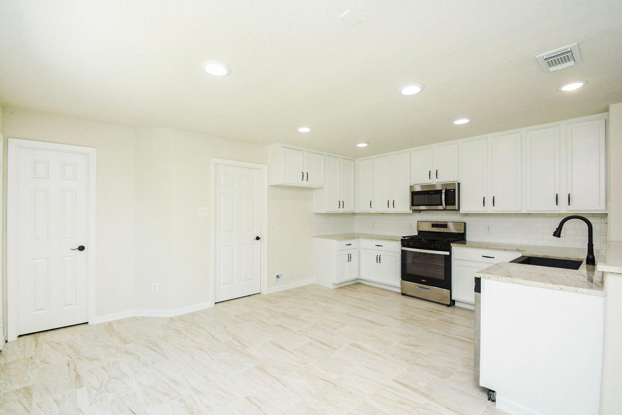 21122 Amber Crossing Drive, Richmond Tx 77406 Property Photo 5