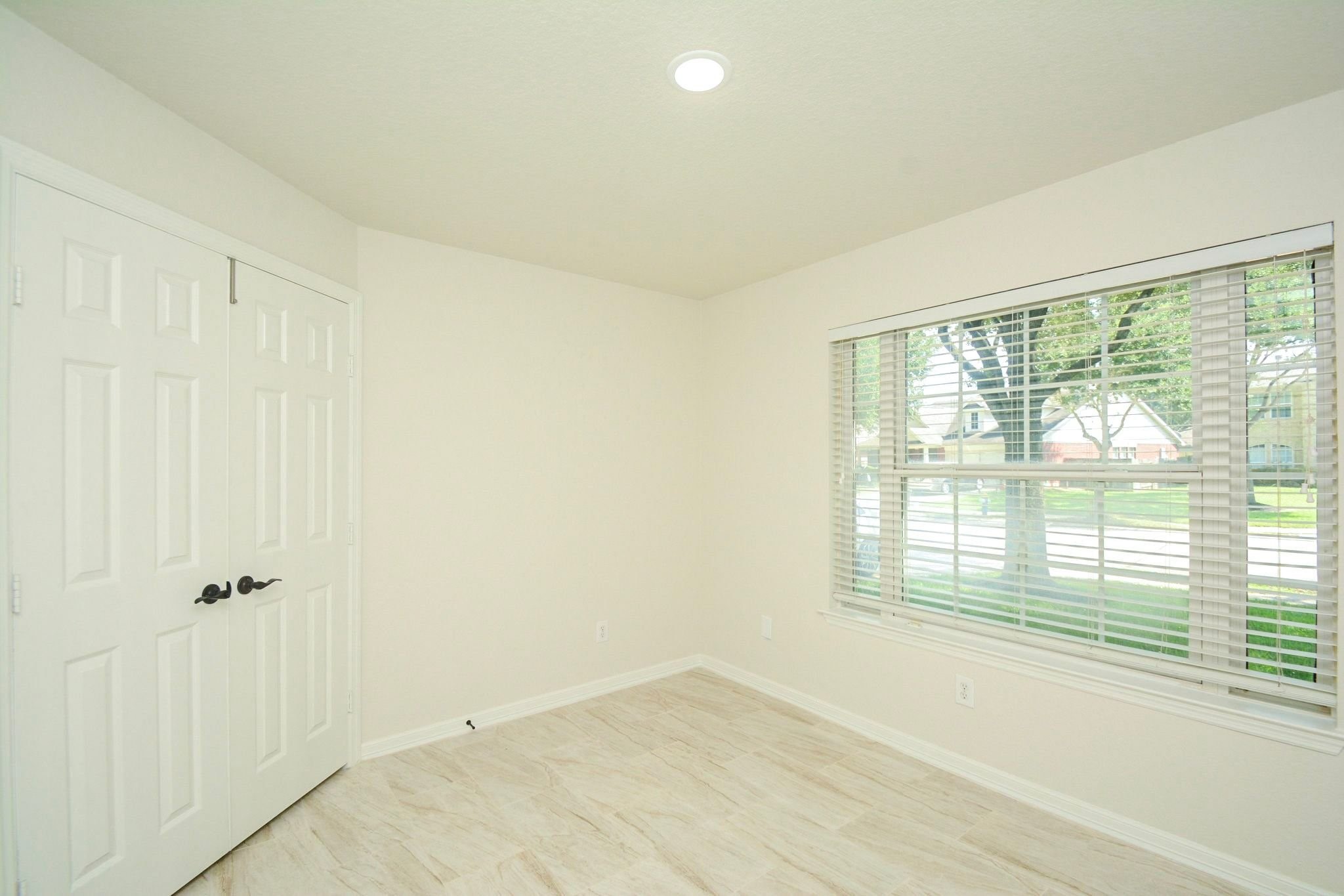 21122 Amber Crossing Drive Property Photo 10