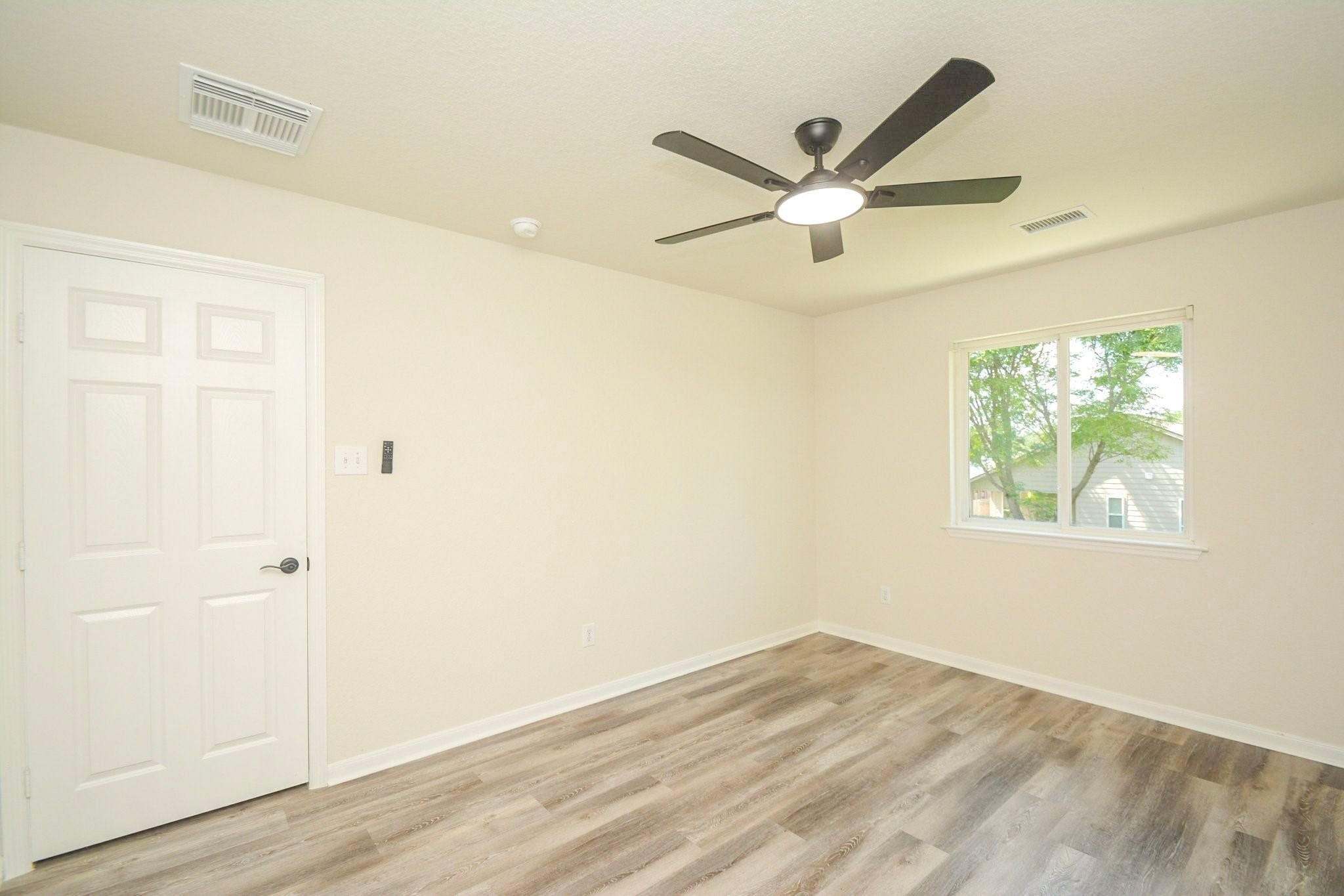 21122 Amber Crossing Drive Property Photo 15