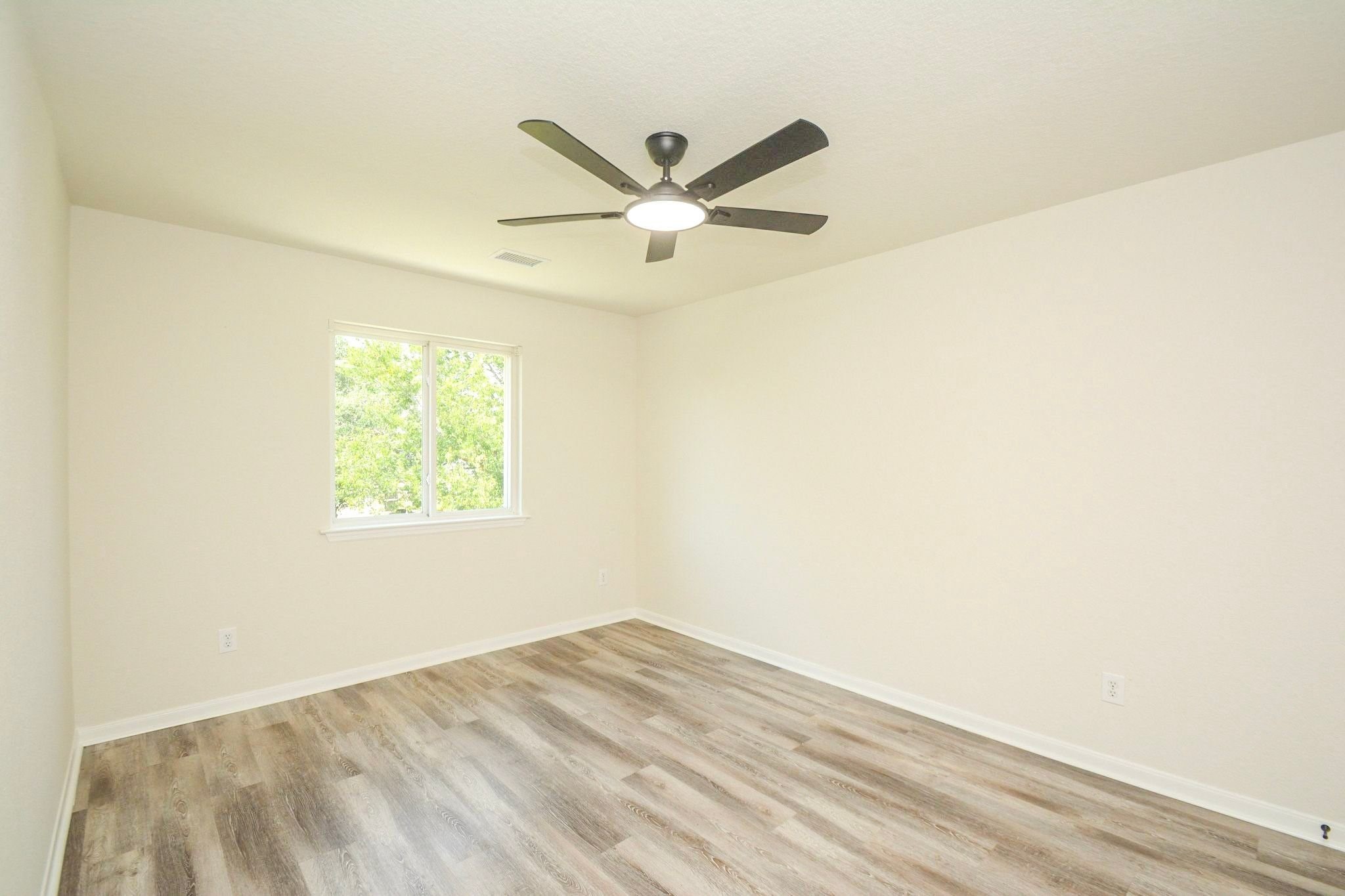 21122 Amber Crossing Drive Property Photo 19